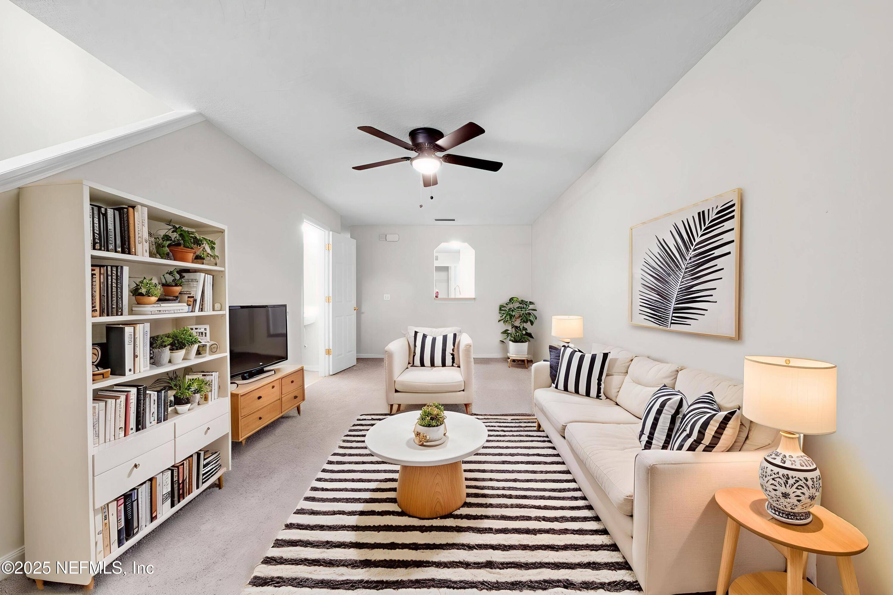 Jacksonville, FL 32210,8400 MCGIRTS VILLAGE LN