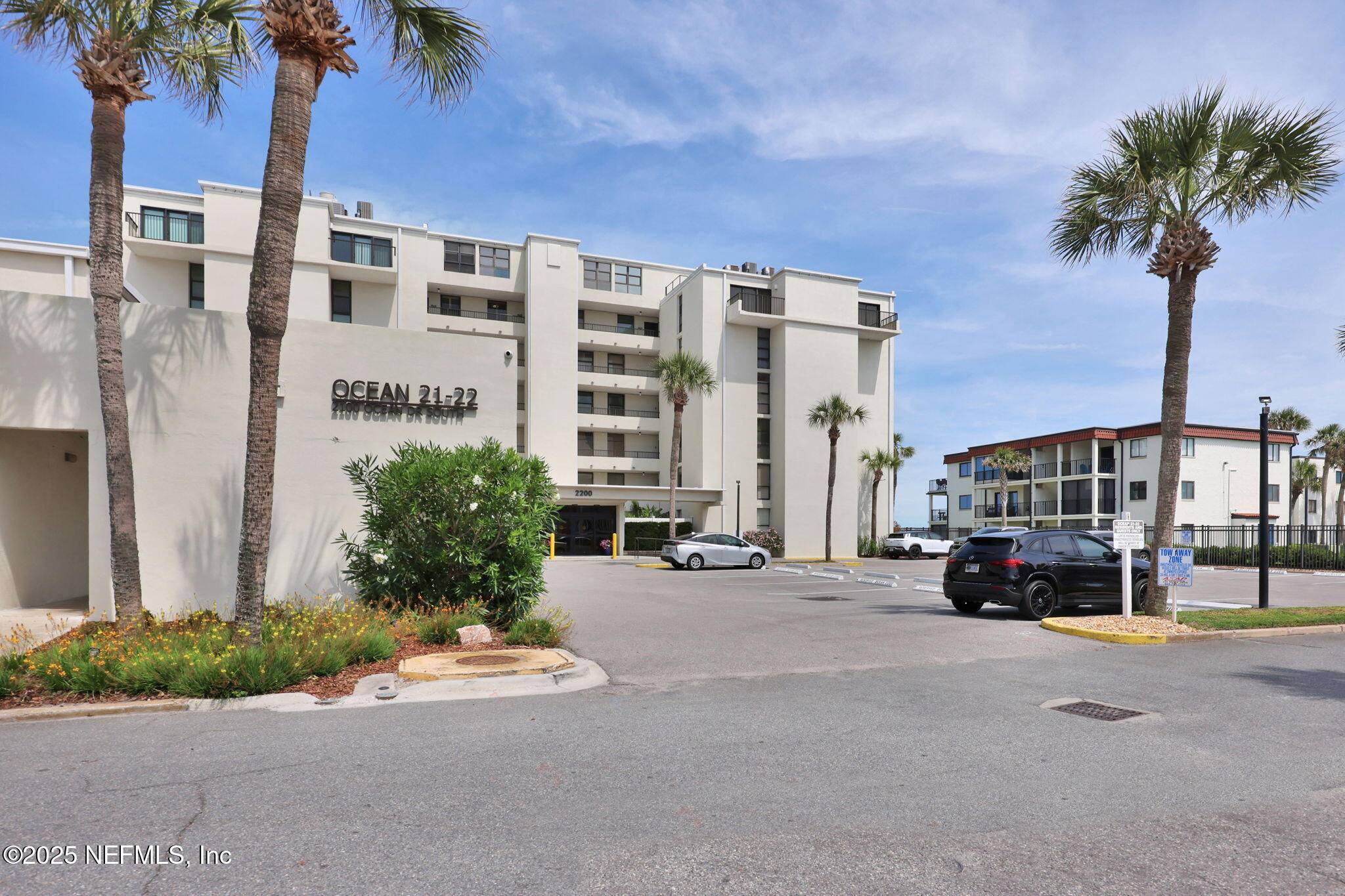 Jacksonville Beach, FL 32250,2200 OCEAN DR #5C