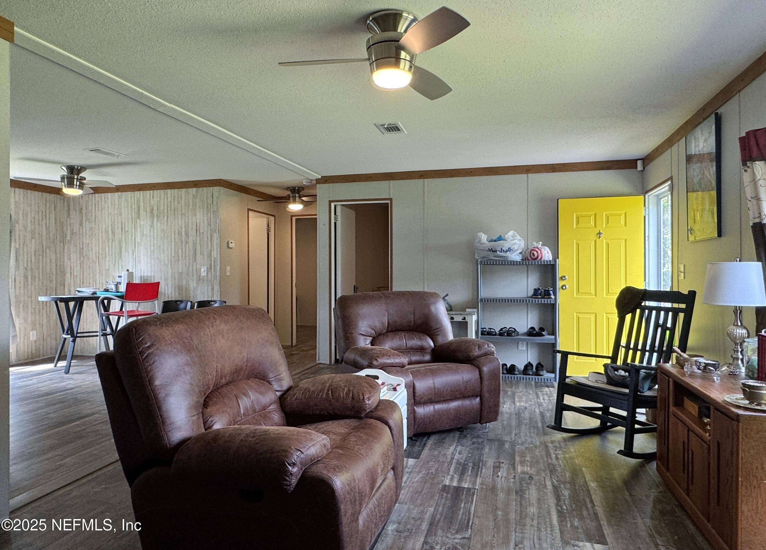 Interlachen, FL 32148,133 OAK CIR