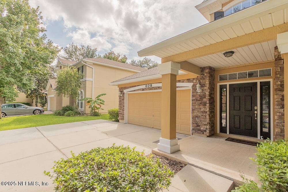 St. Johns, FL 32259,608 SPRUCE CREEK RD