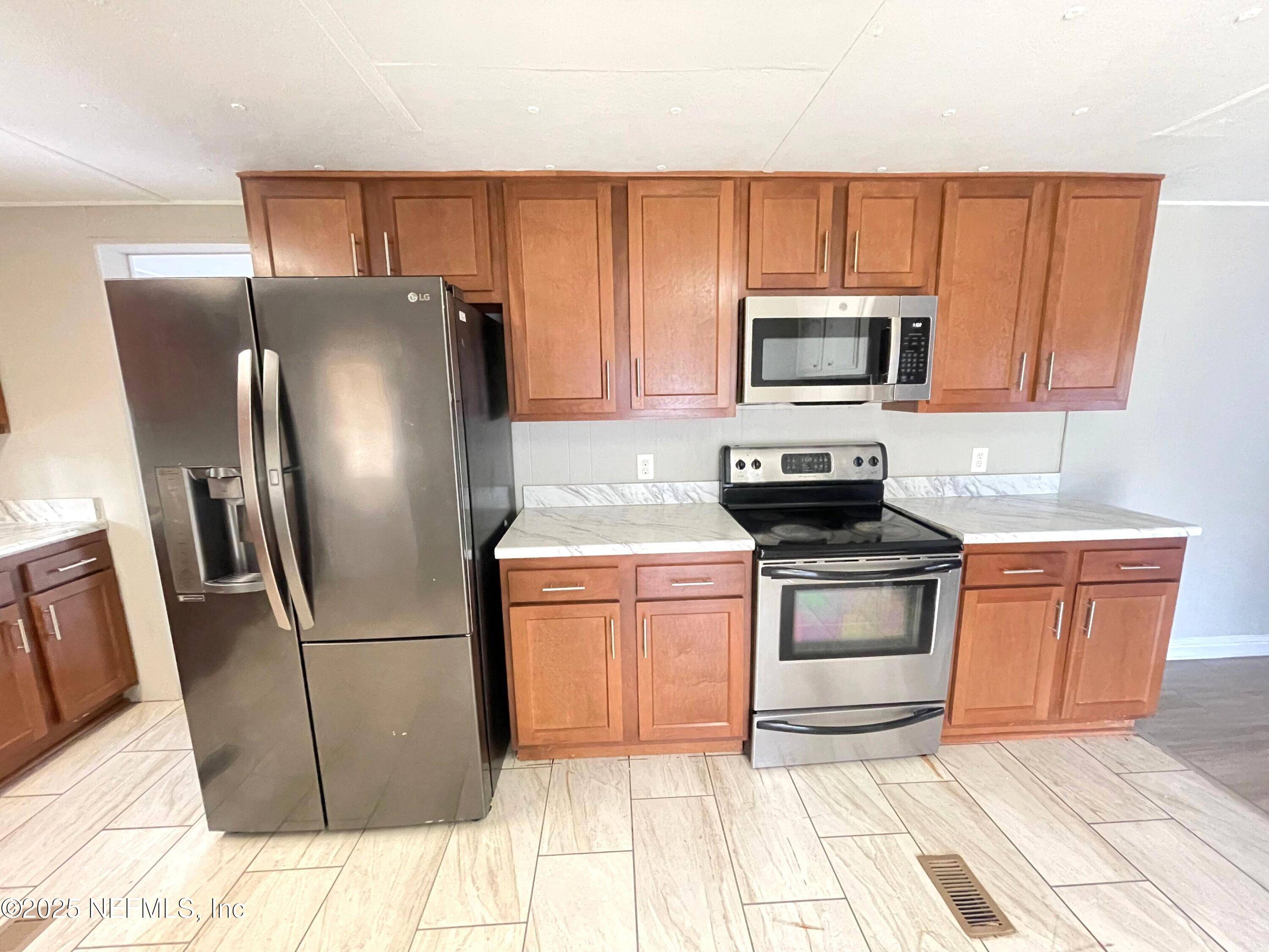 Jacksonville, FL 32256,7623 SUNWOOD DR