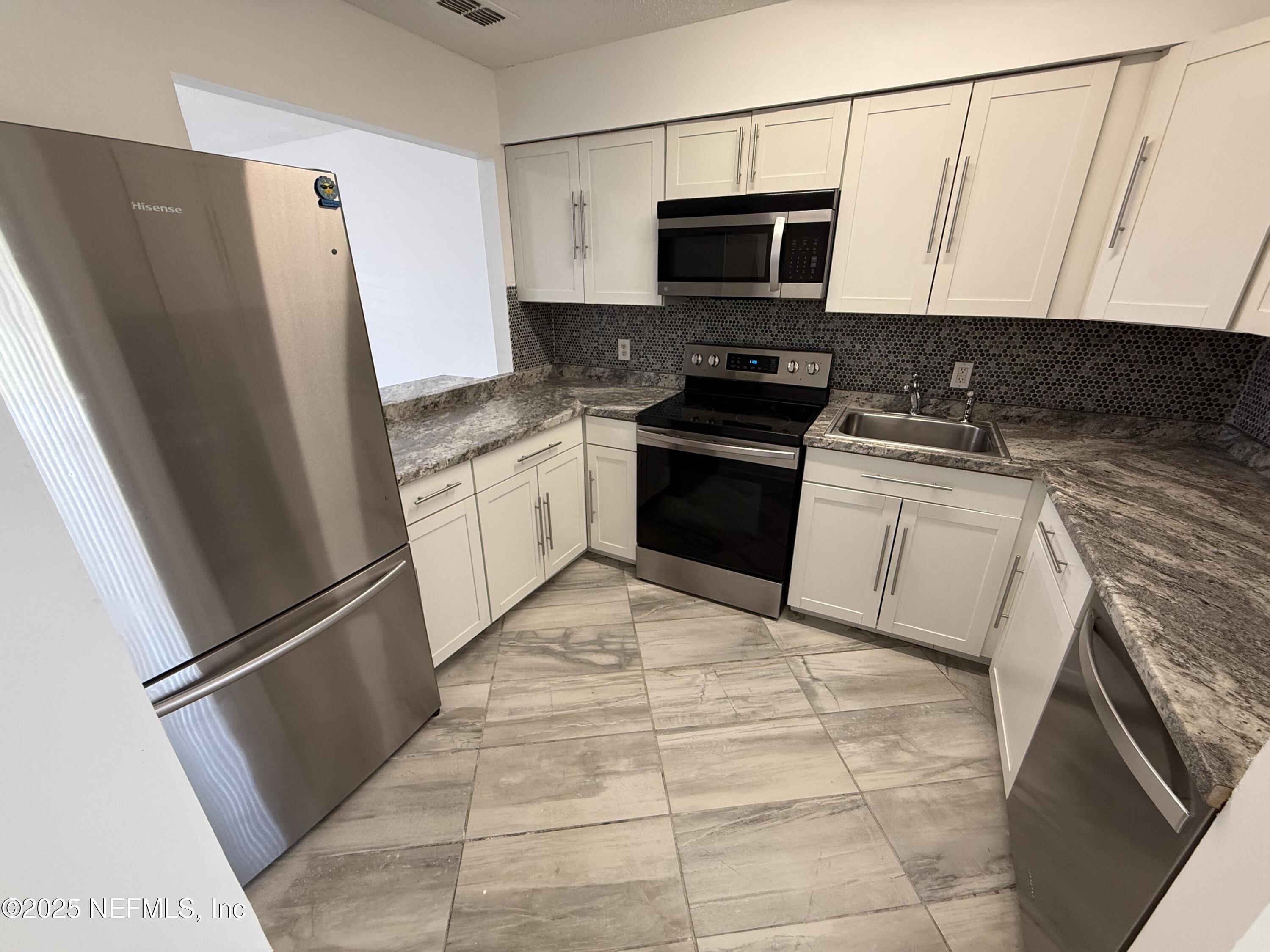 Ponte Vedra Beach, FL 32082,8 PONTE VEDRA CT #B