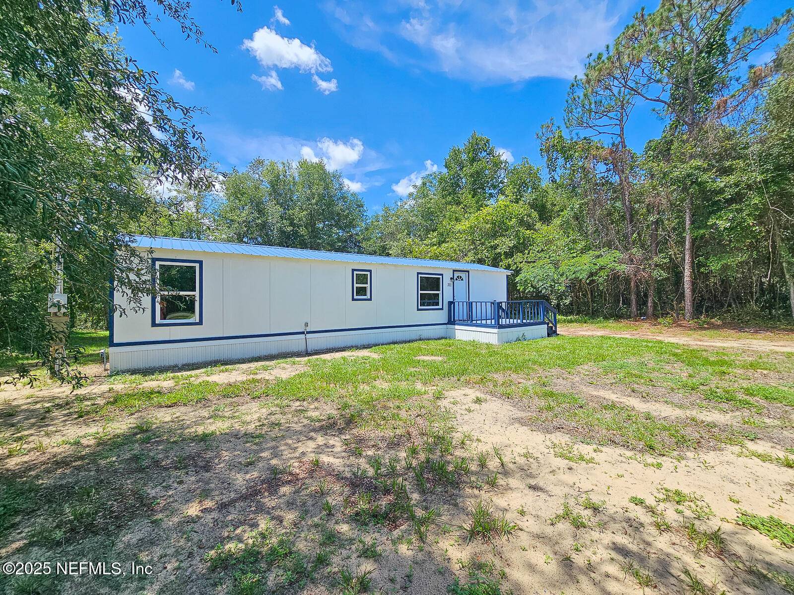 Interlachen, FL 32148,311 6TH WAY