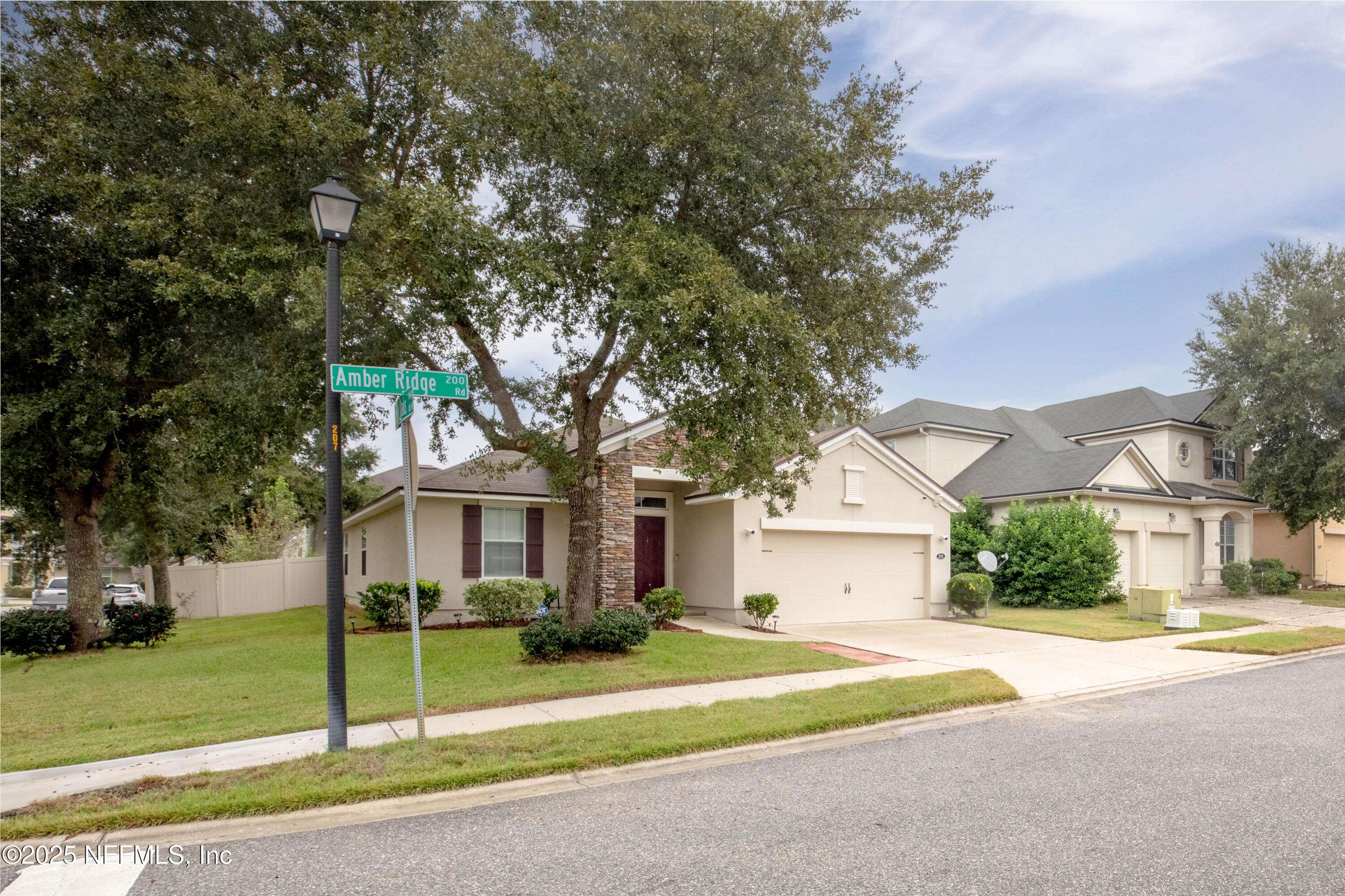 Jacksonville, FL 32218,211 AMBER RIDGE RD
