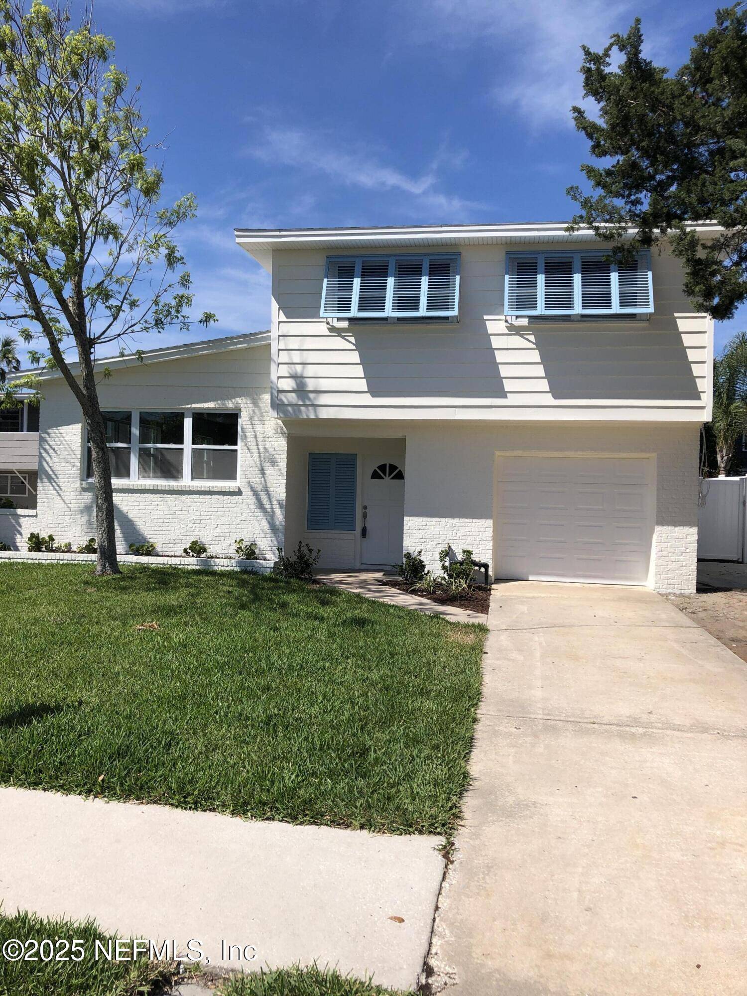 Neptune Beach, FL 32266,240 HOPKINS ST