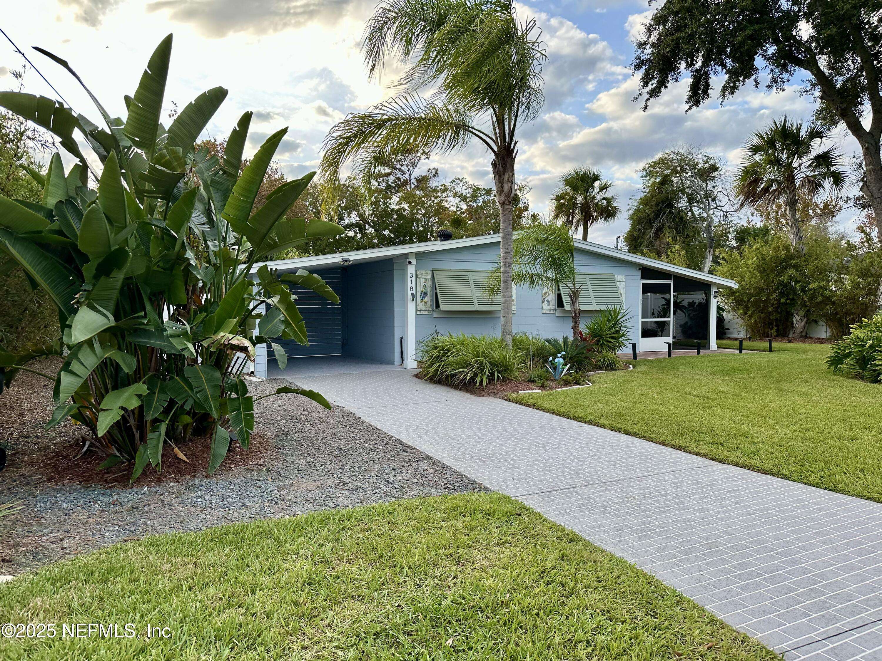 Atlantic Beach, FL 32233,318 ROYAL PALMS DR