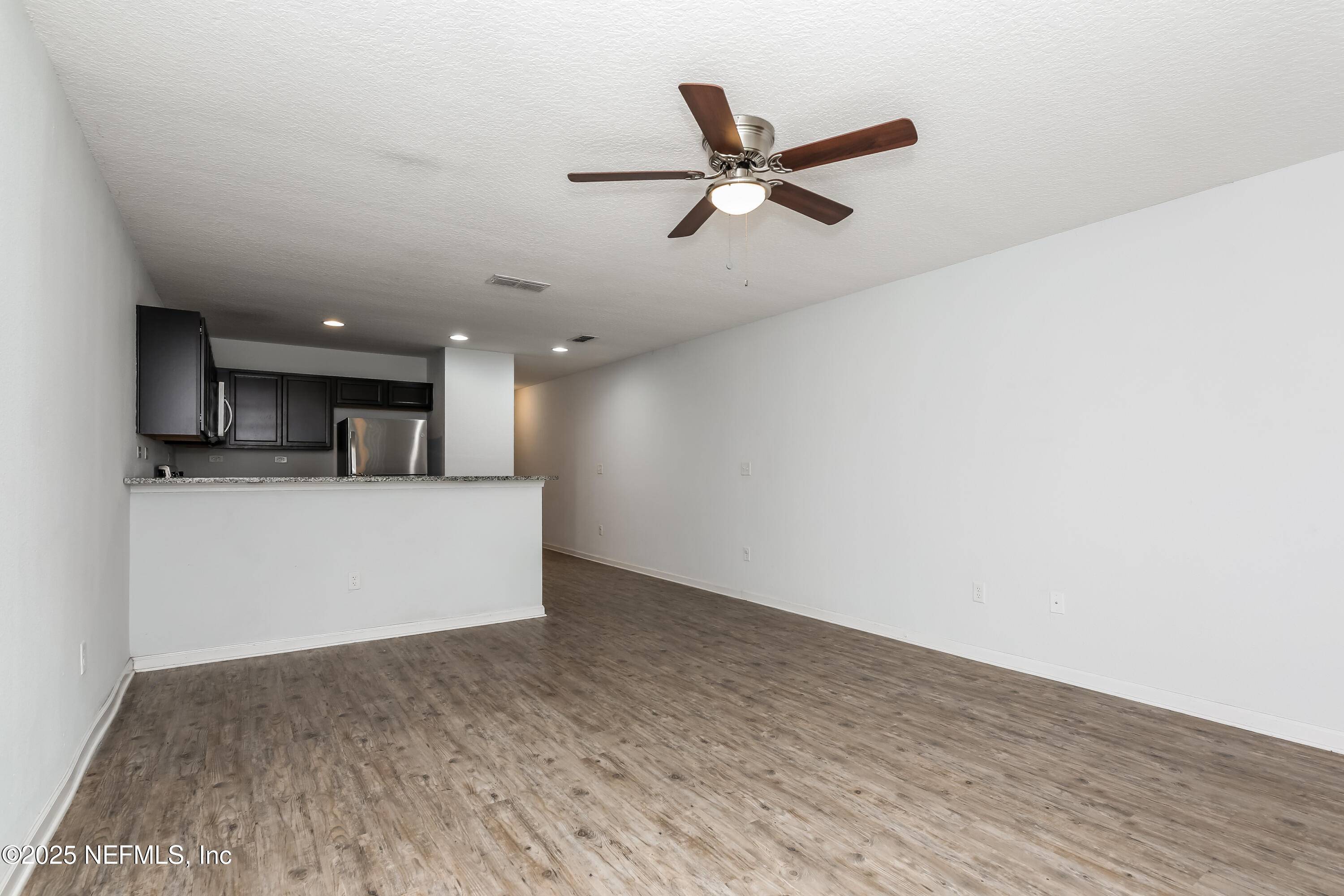 Jacksonville, FL 32216,530 EISEMAN WAY