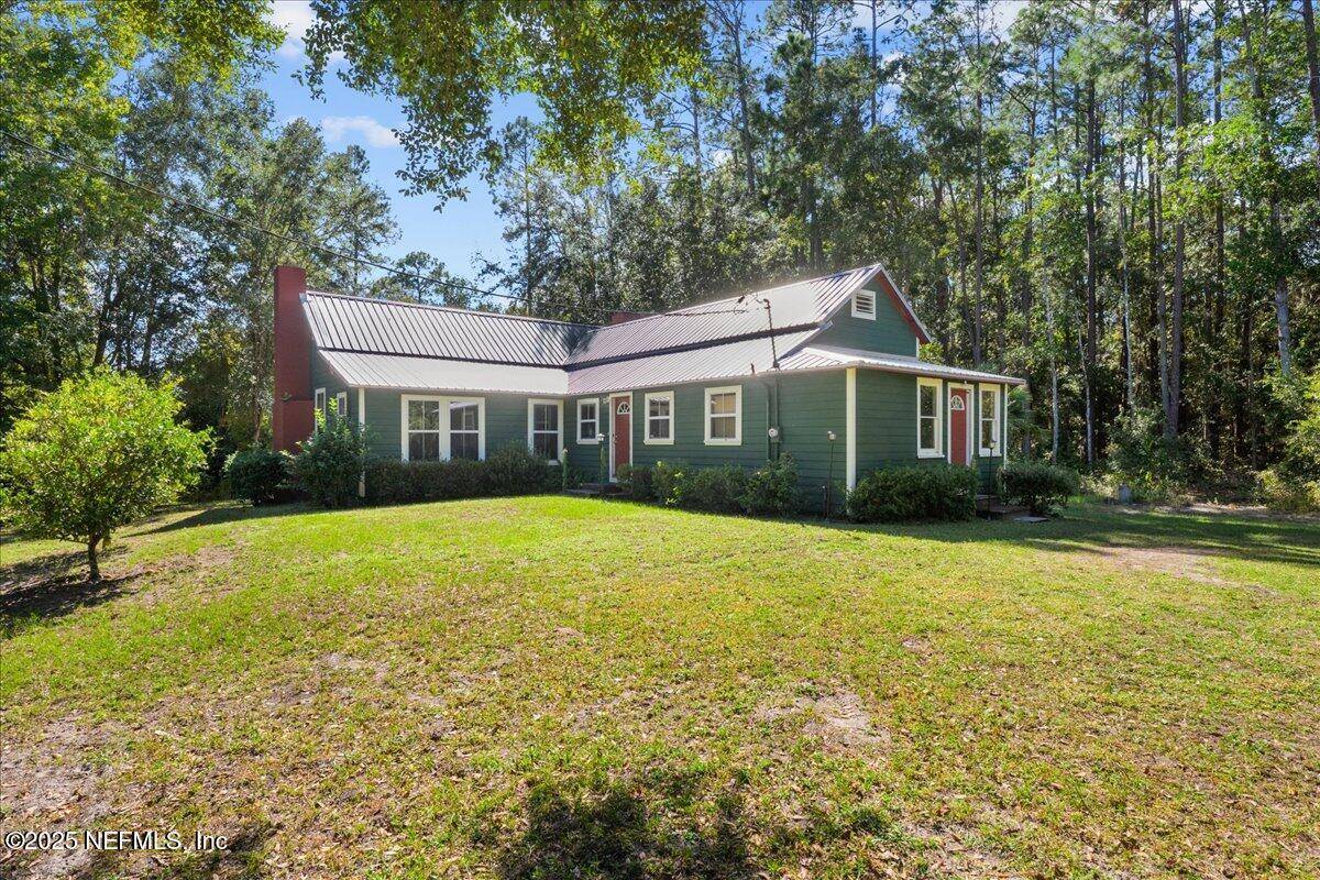 Hawthorne, FL 32640,21317 SE 111TH AVE