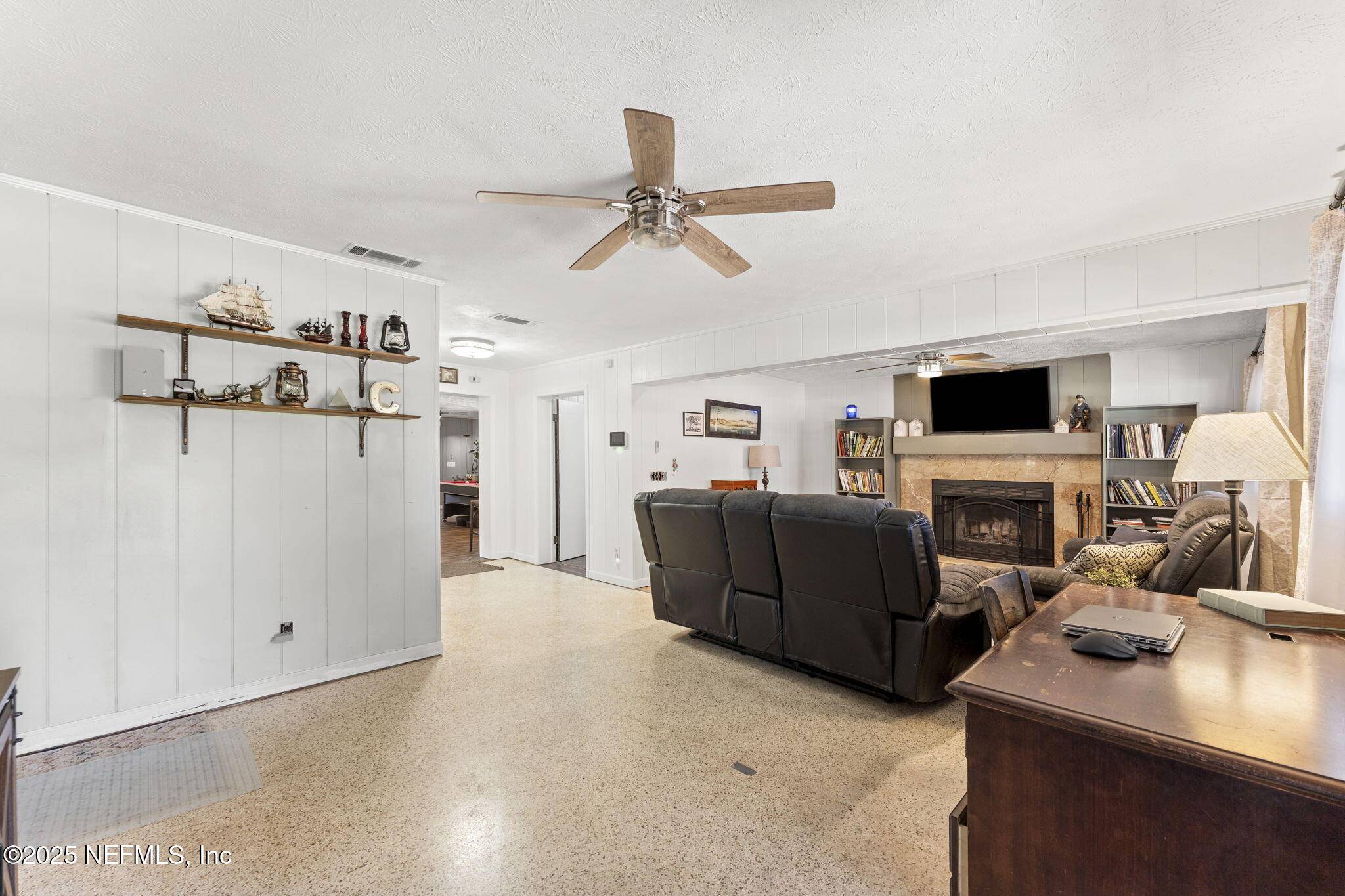 Jacksonville, FL 32221,1618 HAMMOND BLVD