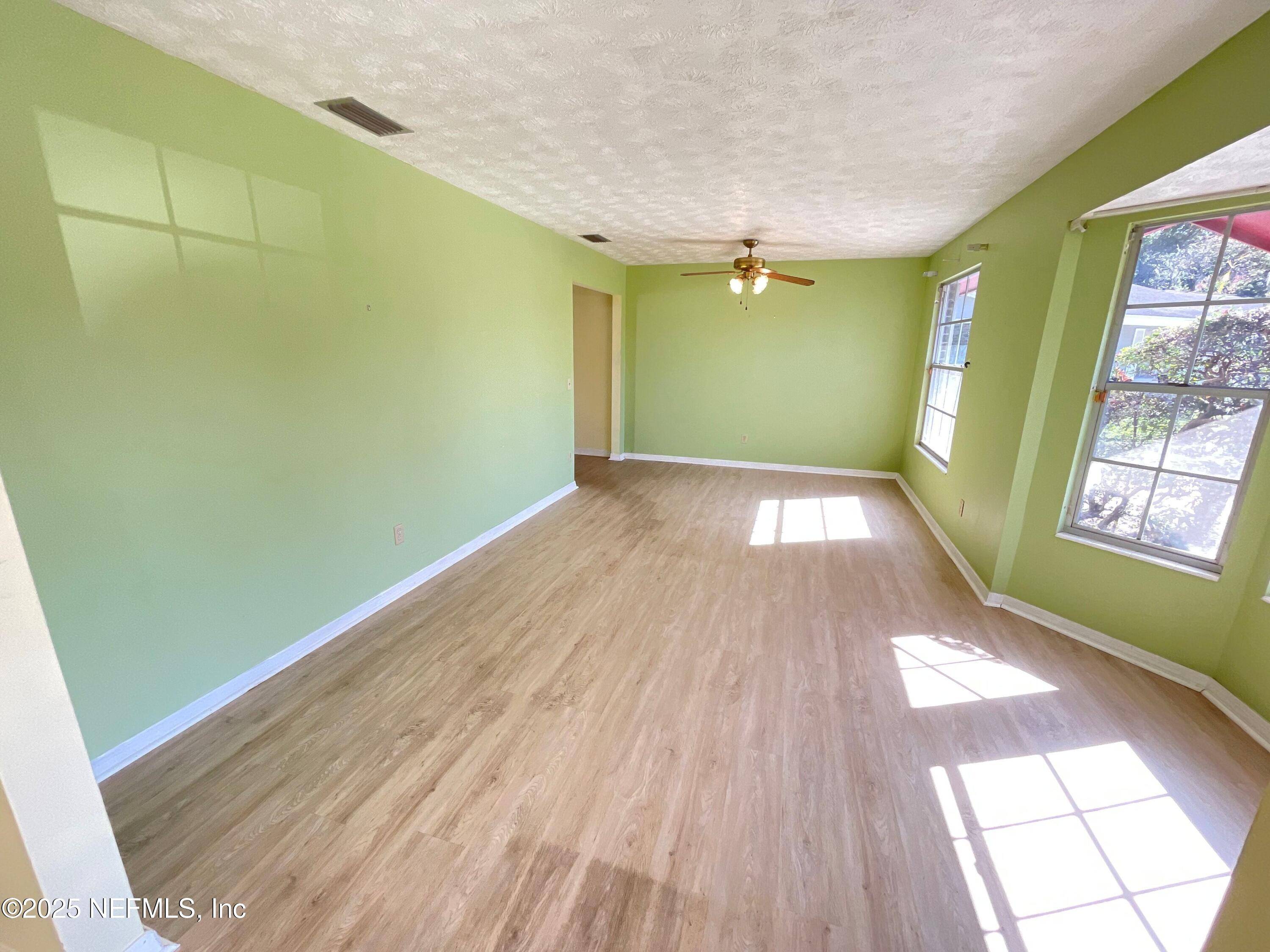 Jacksonville, FL 32210,4801 BLACK PINE CT