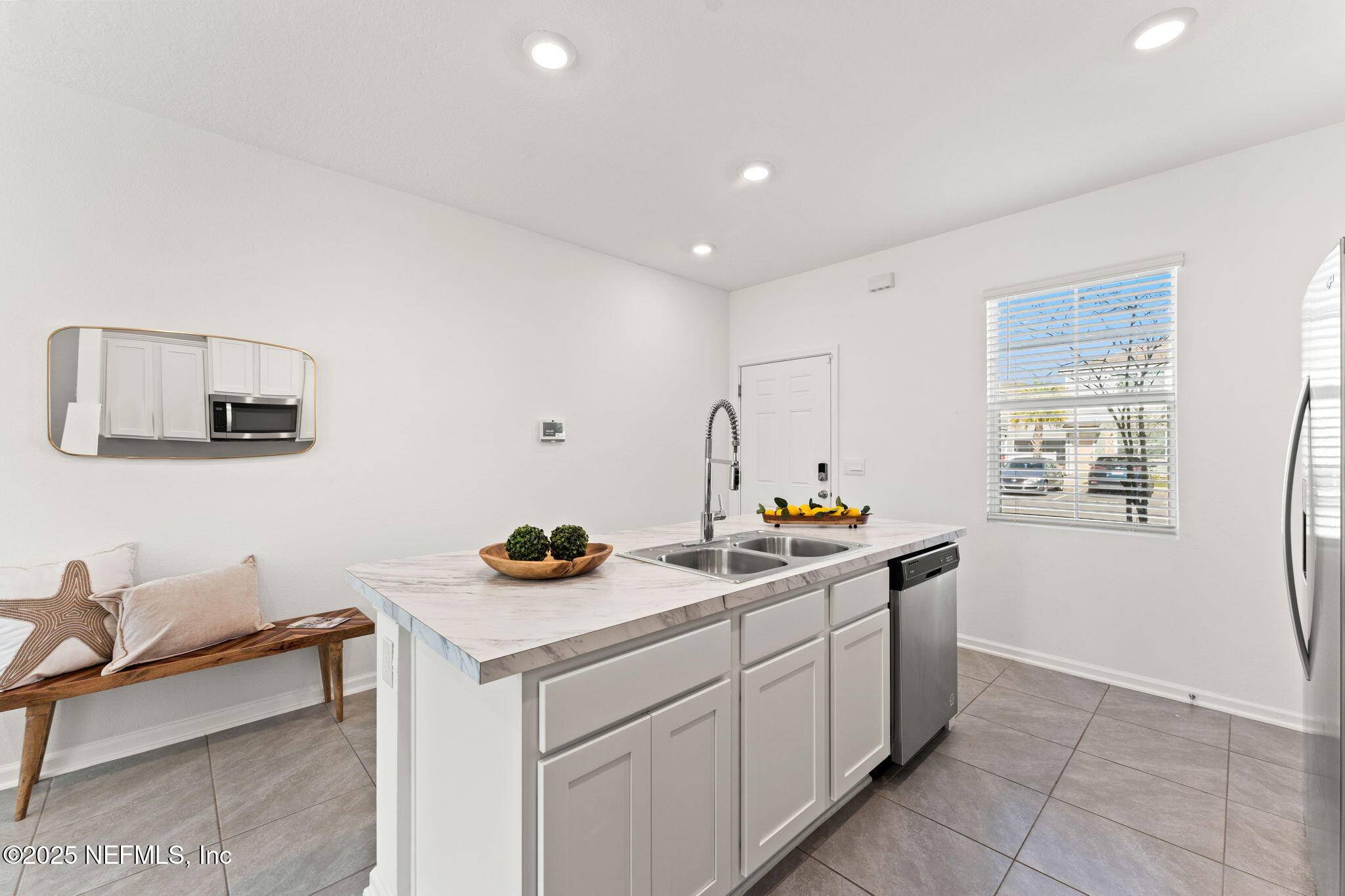 Jacksonville, FL 32256,8330 ASTEROID ST