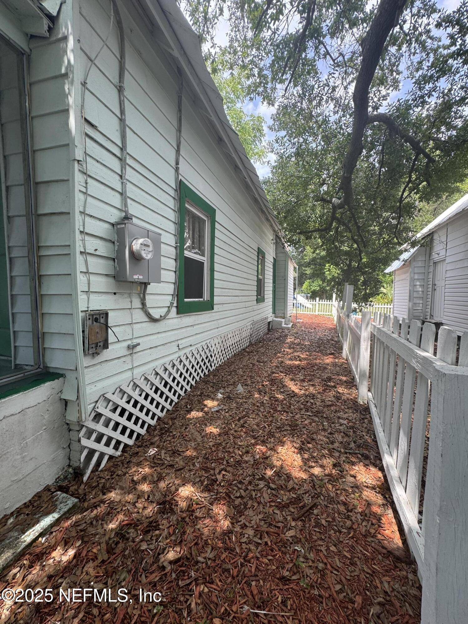 Jacksonville, FL 32206,950 SPEARING ST