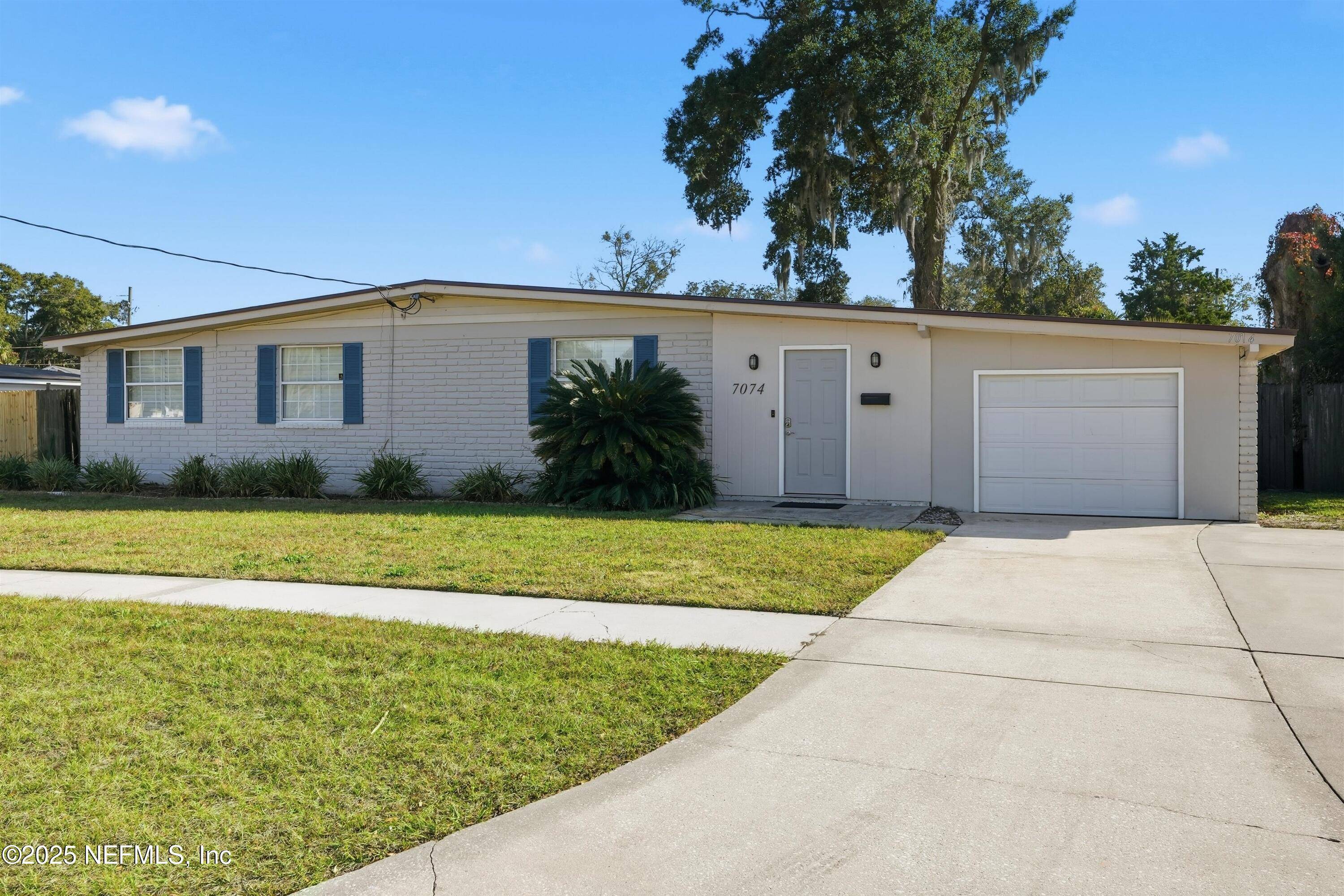 Jacksonville, FL 32277,7074 BARKWOOD DR