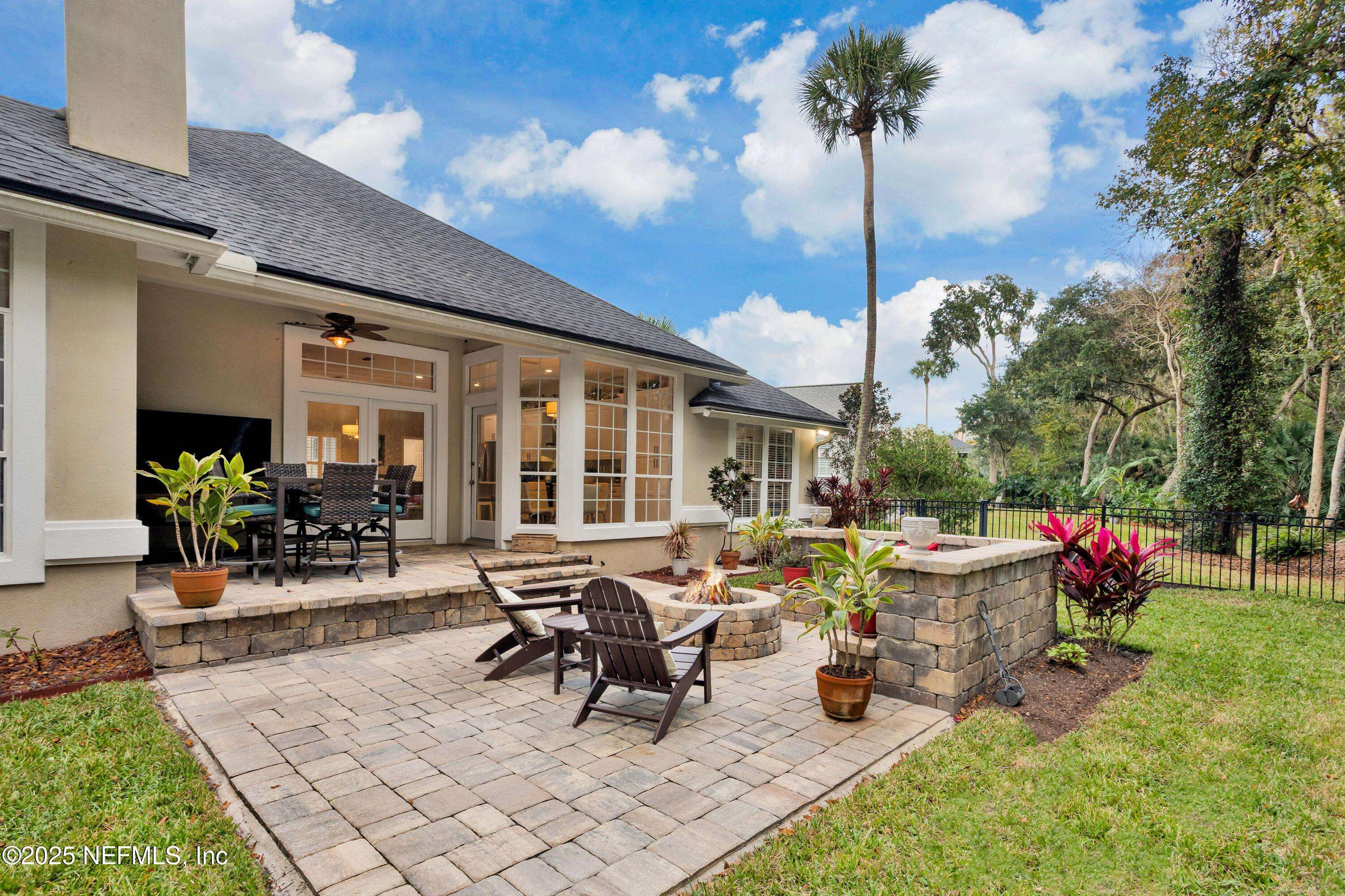 Ponte Vedra Beach, FL 32082,125 DEER LAKE DR