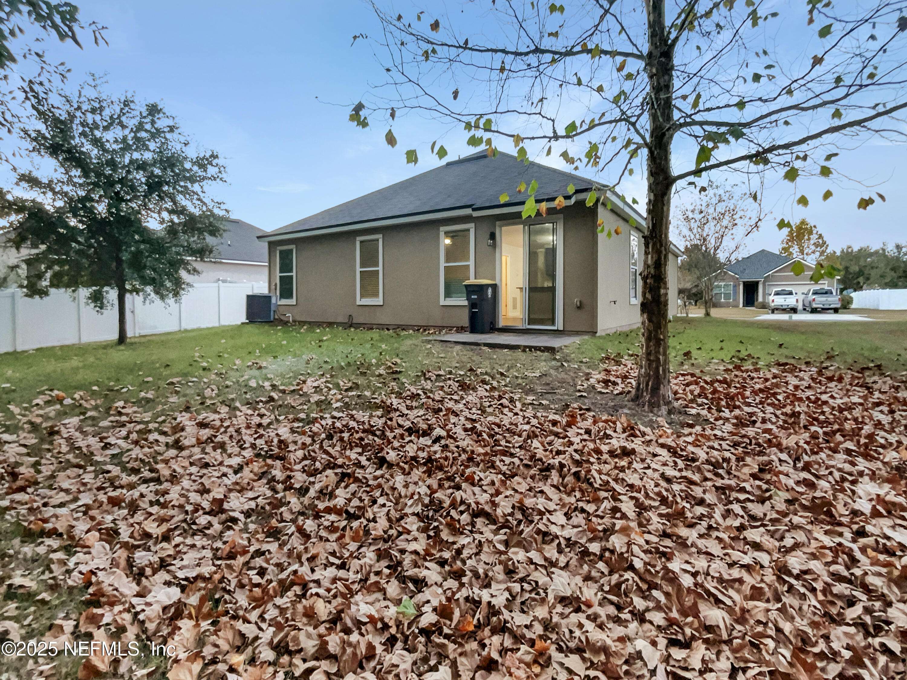 Jacksonville, FL 32221,11566 CARSON LAKE DR