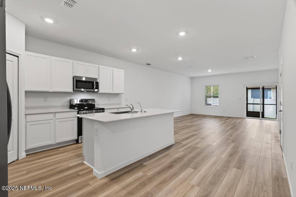 Jacksonville, FL 32217,6934 GOLDEN MONARCH AVE