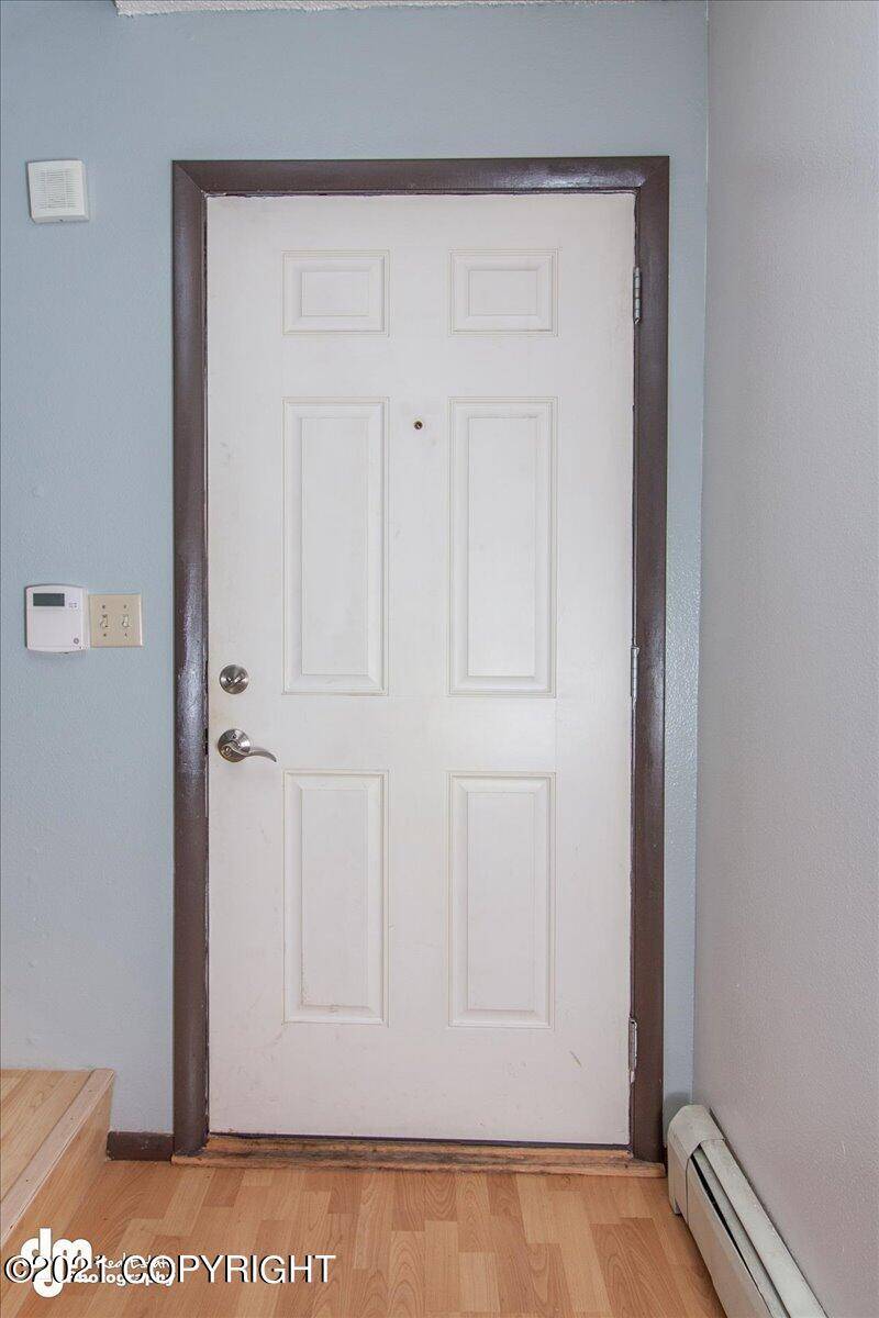 Anchorage, AK 99518,6611 Fairweather DR #20-2-1