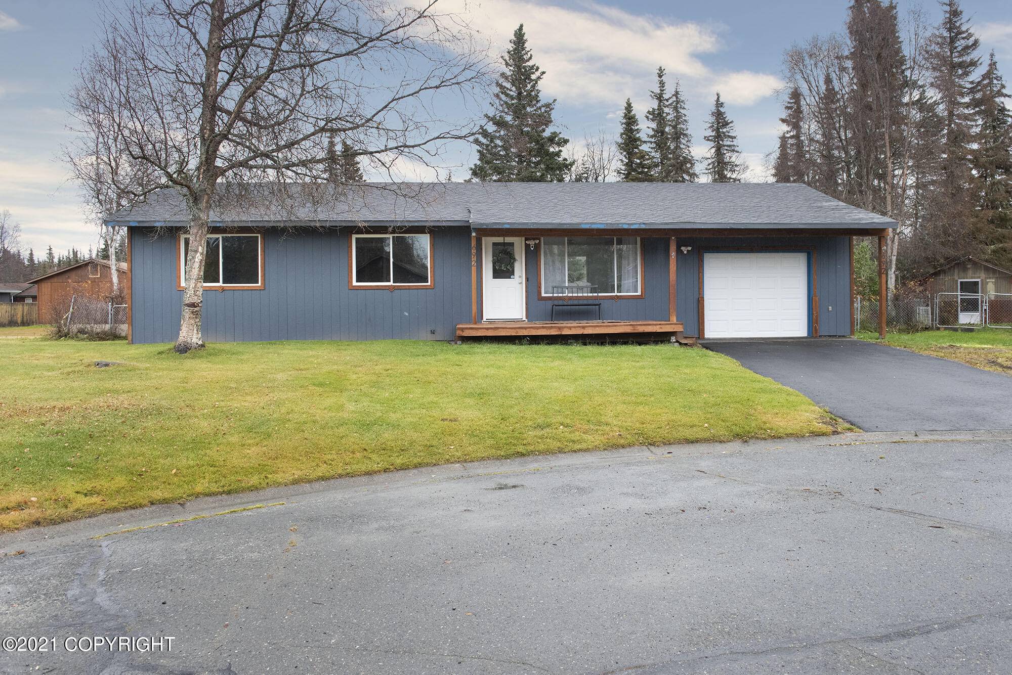 Kenai, AK 99611,692 Sycamore CIR