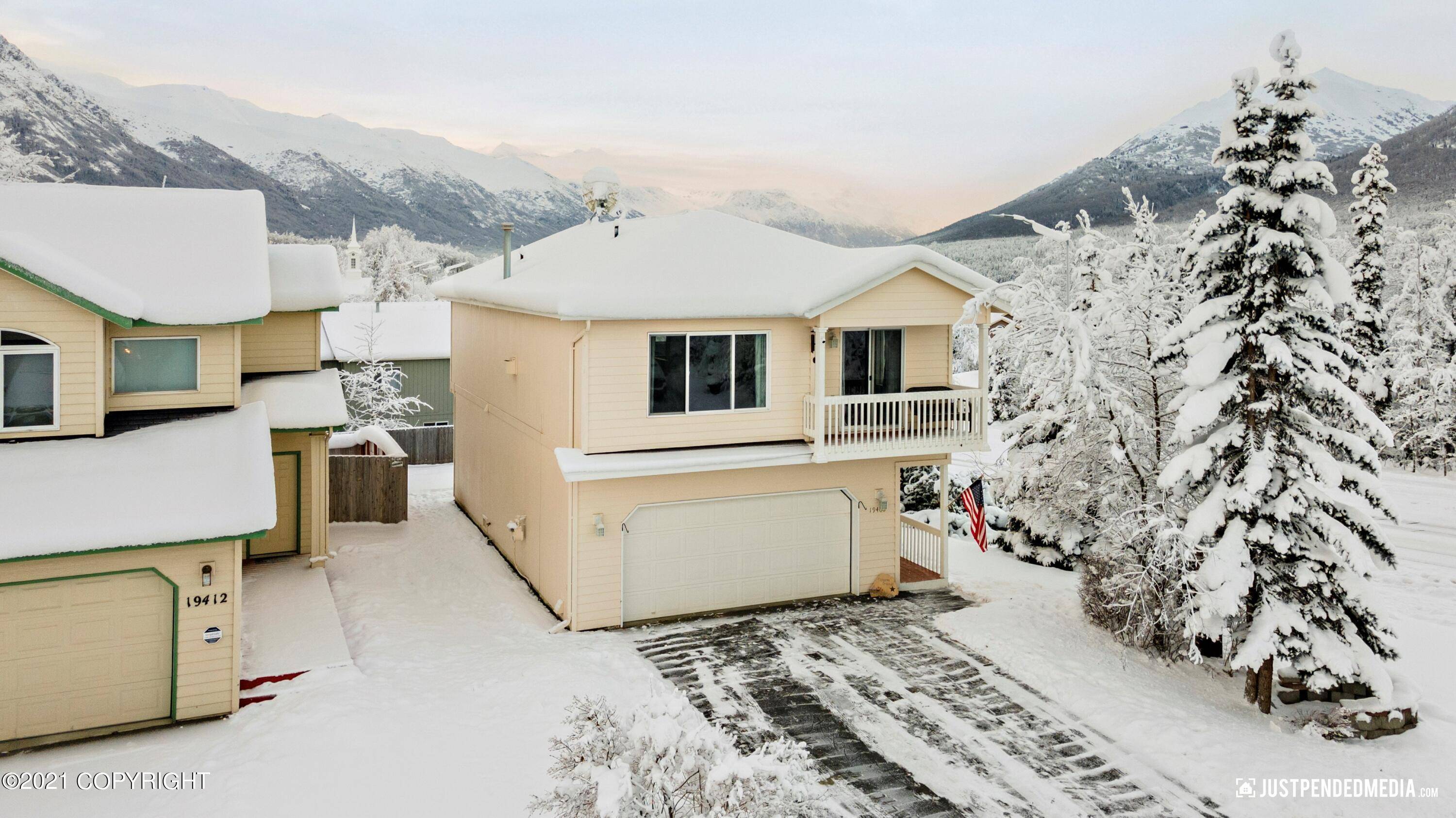 Eagle River, AK 99577,19406 Highland Ridge DR