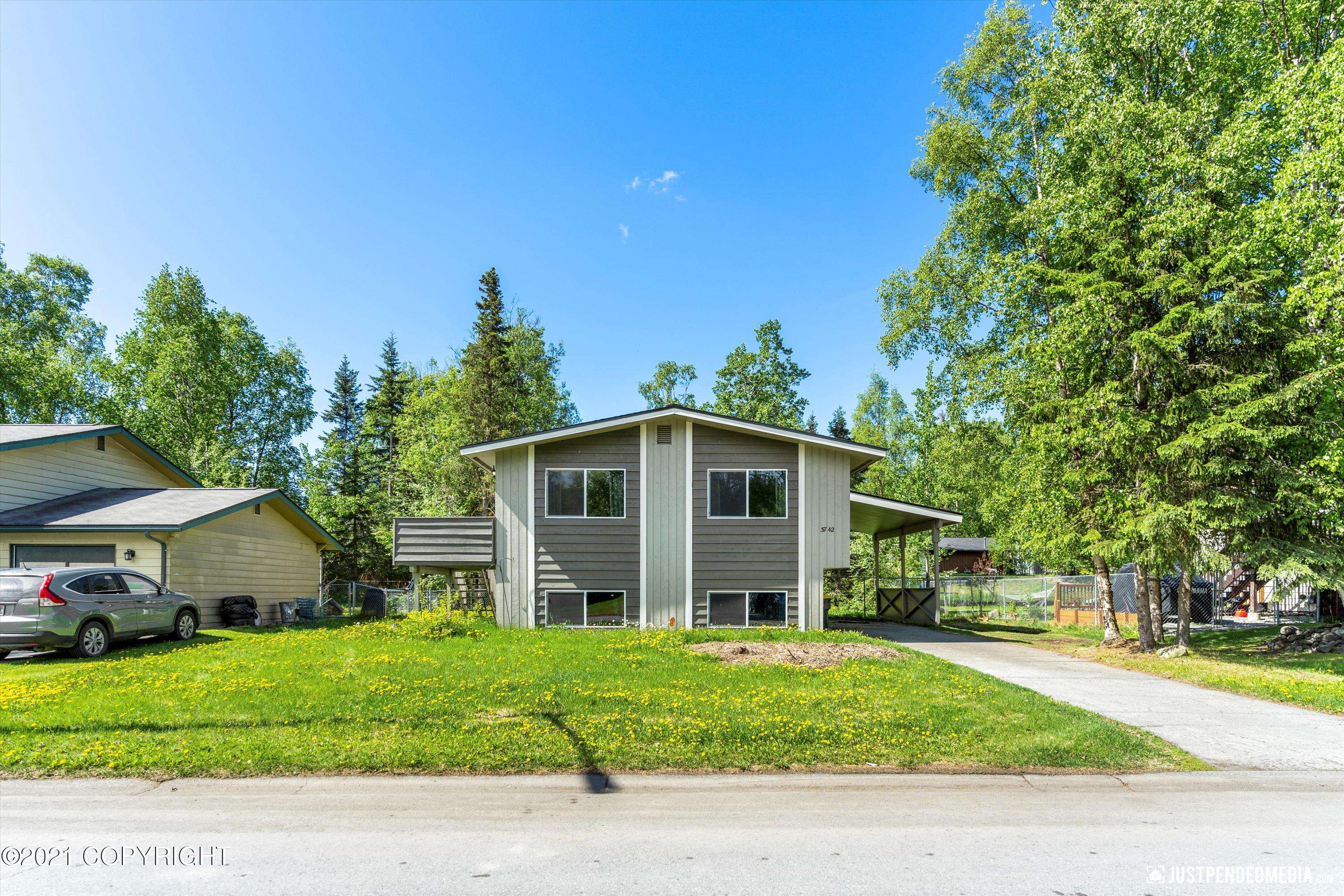 Anchorage, AK 99504,3742 Deborah LN