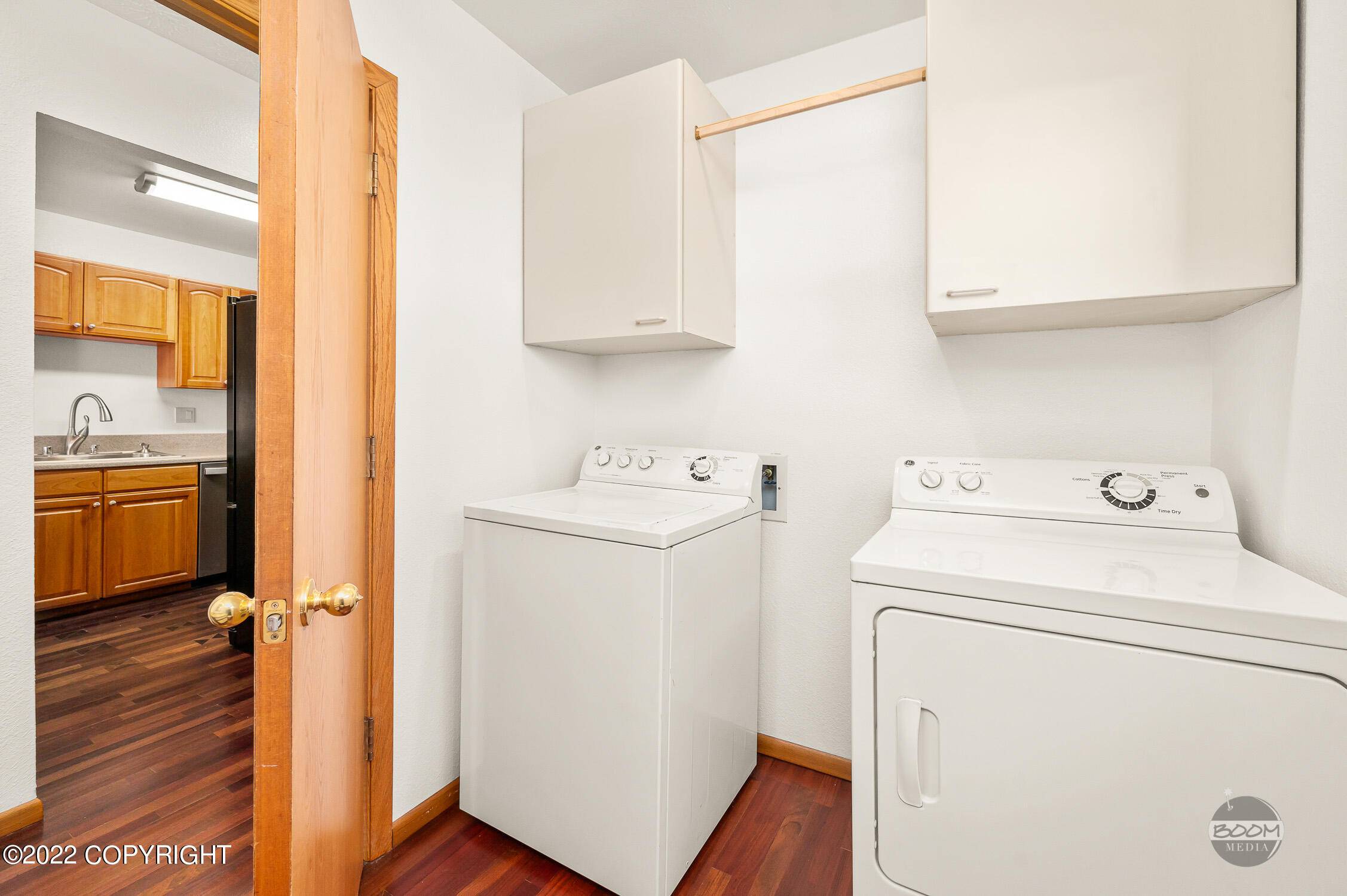 Anchorage, AK 99502,7351 Clairborne CIR