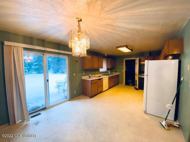 Soldotna, AK 99669,34790 Silver Weed ST