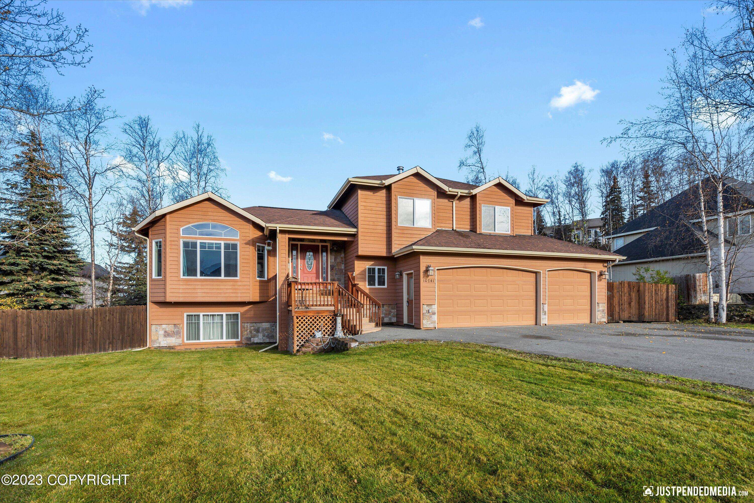 Eagle River, AK 99577,10741 Briggs Cache CIR