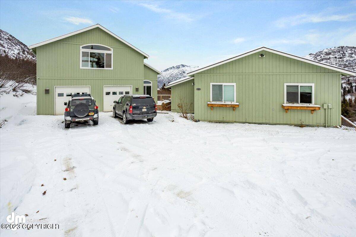 Eagle River, AK 99577,4533 Hiland RD