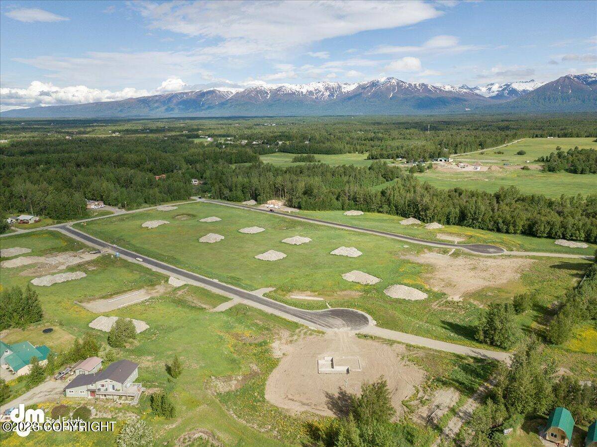 Palmer, AK 99645,11926 E Apple CIR