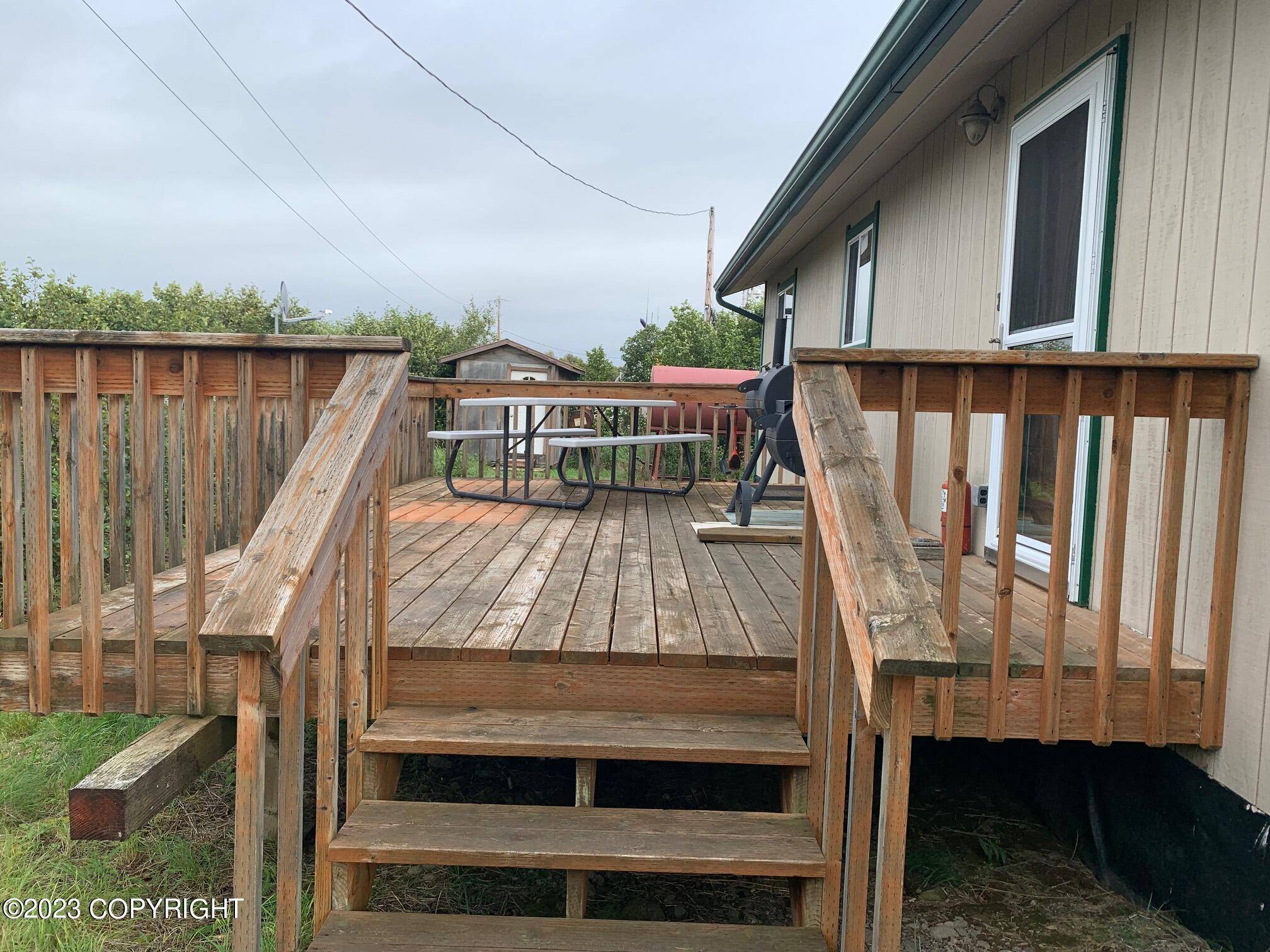 Naknek, AK 99633,L8 B2 B DR