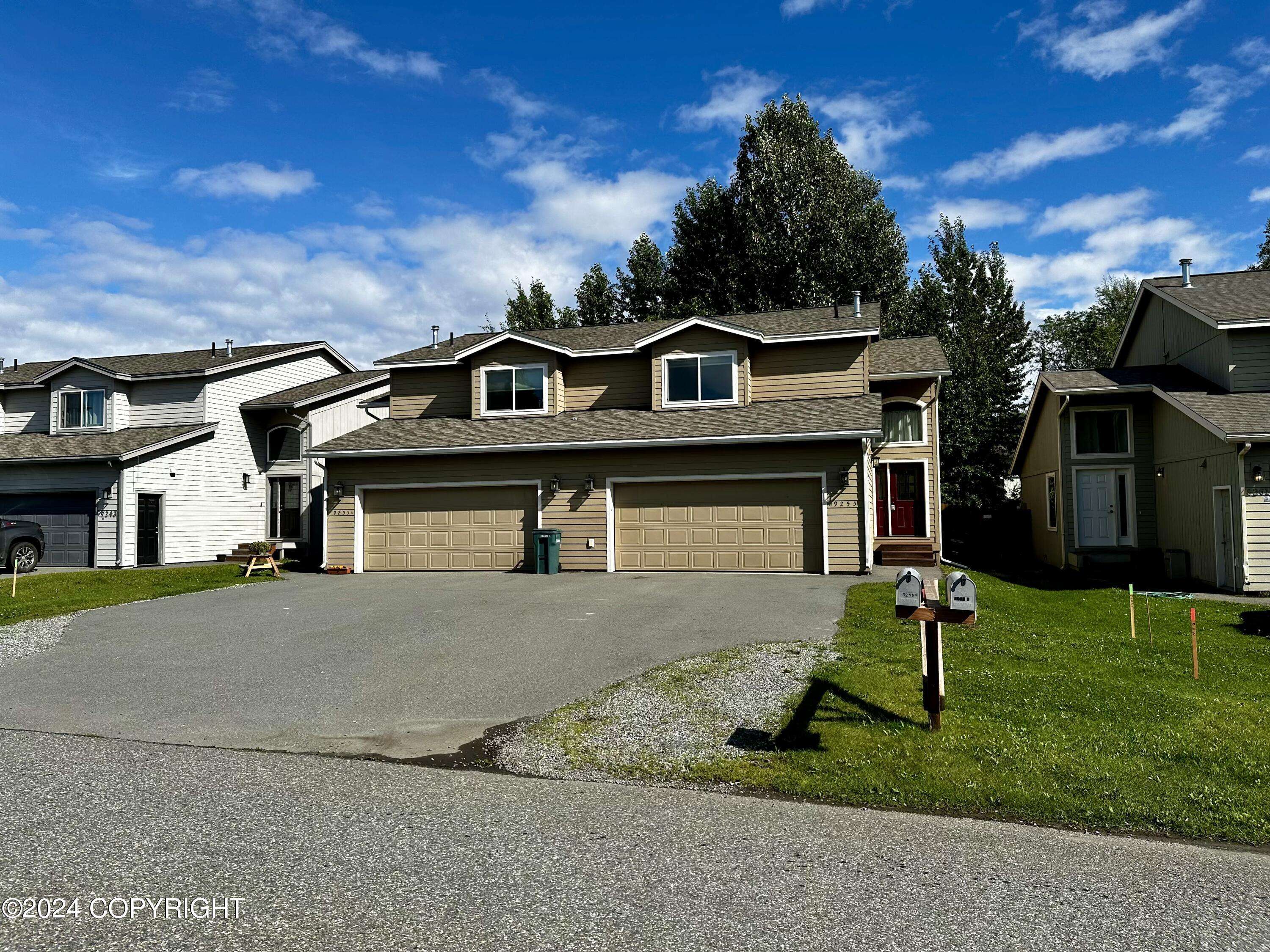 Anchorage, AK 99502,9255 Noblewood ST