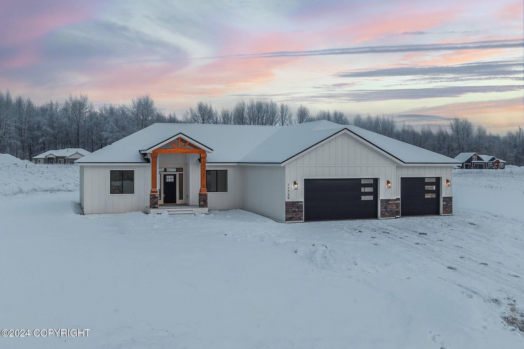 Palmer, AK 99645,11739 E Apple CIR