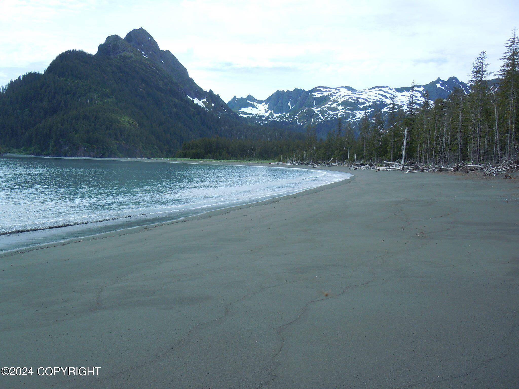 Seldovia, AK 99663,000 Nuka Bay