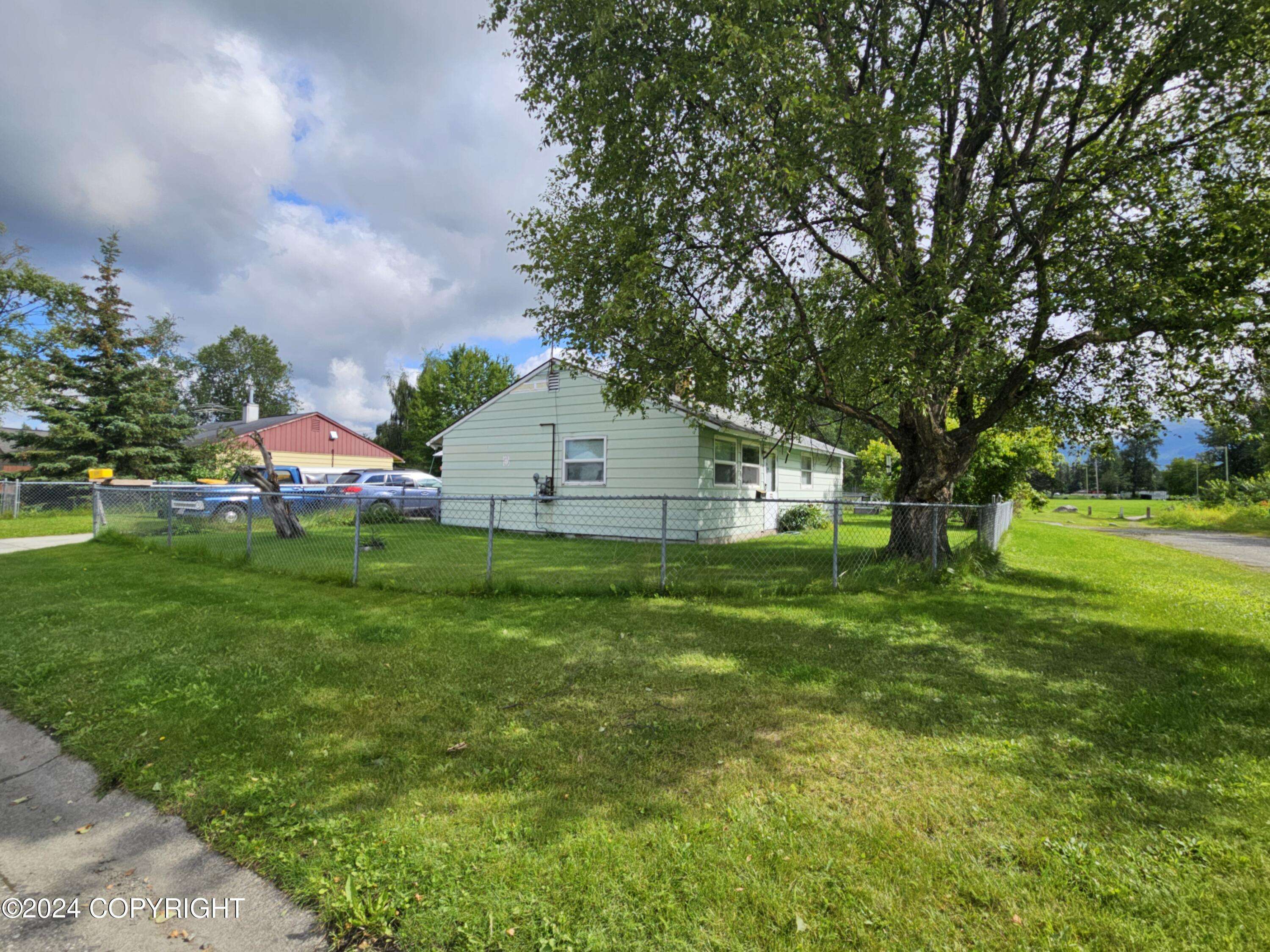 Anchorage, AK 99504,1801 Fulton DR