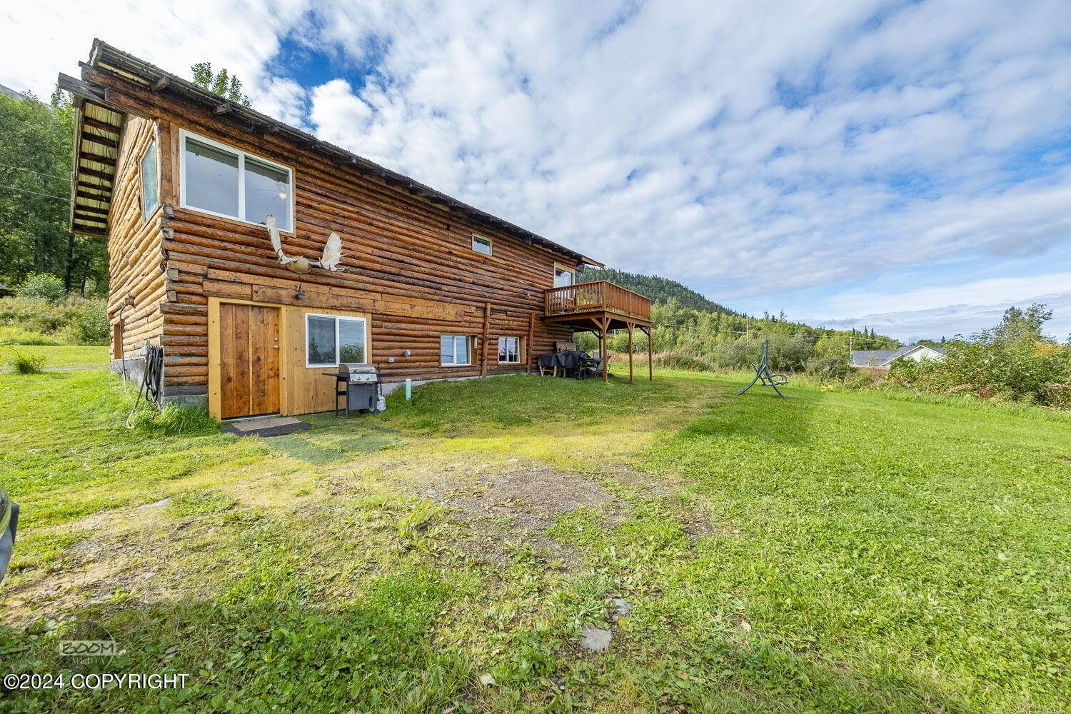 Eagle River, AK 99577,8153 Stewart Mountain DR #B