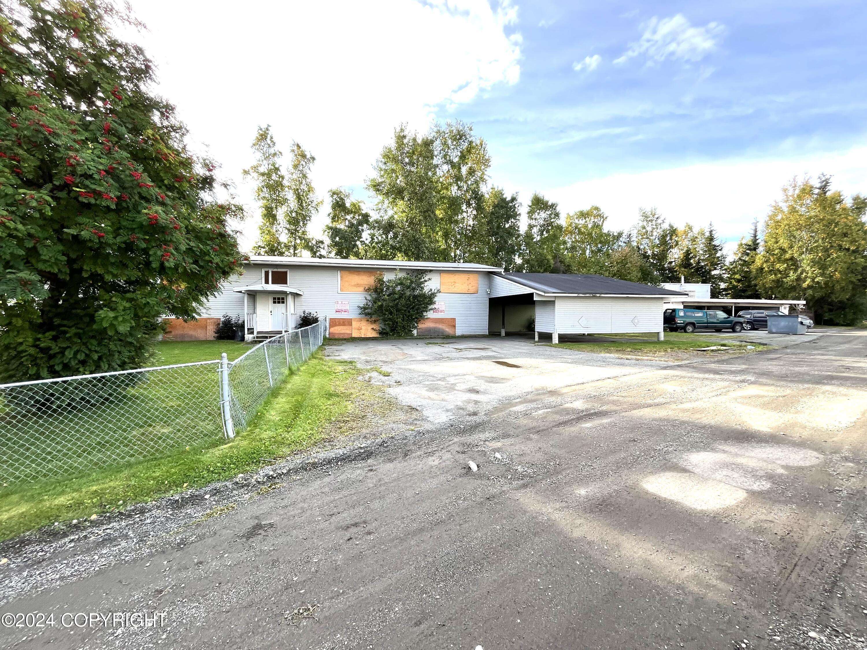 Anchorage, AK 99518,749 Fischer AVE