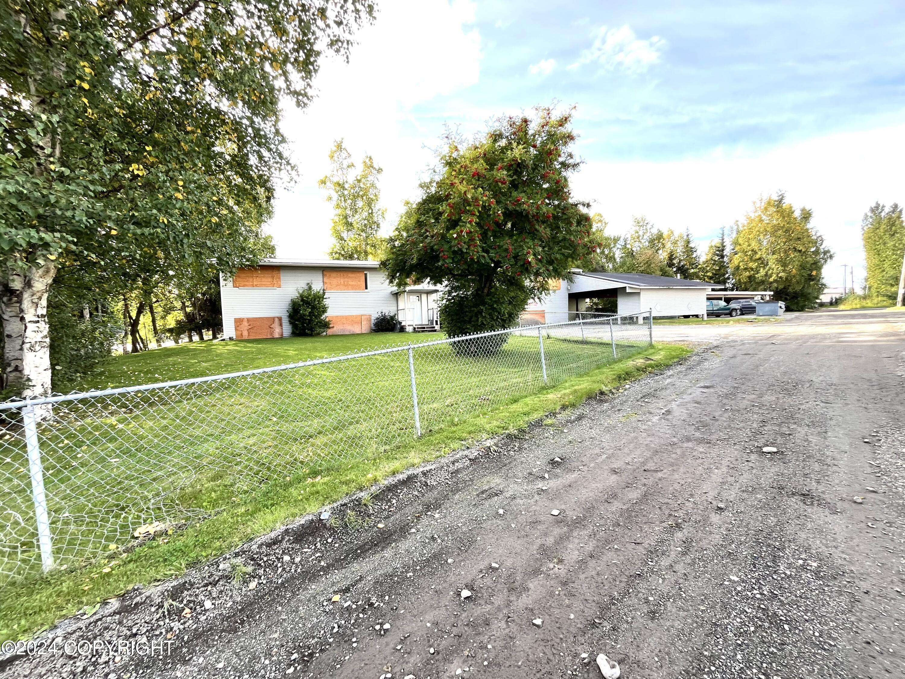 Anchorage, AK 99518,749 Fischer AVE