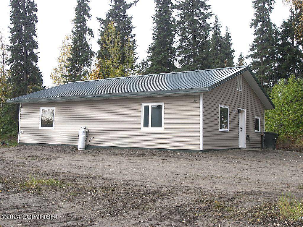 Fairbanks, AK 99701,139 Adak AVE