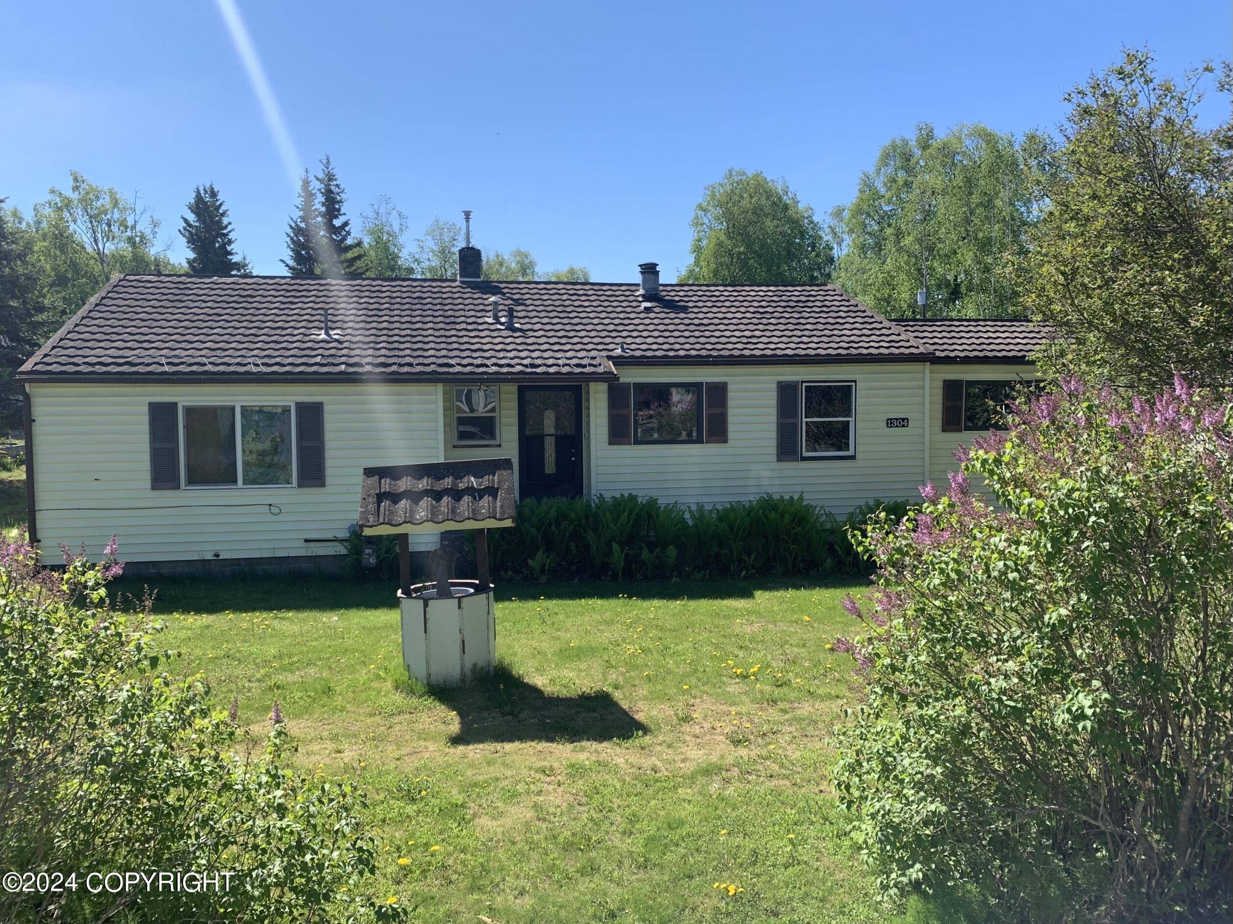 Anchorage, AK 99503,1304 W 45th AVE