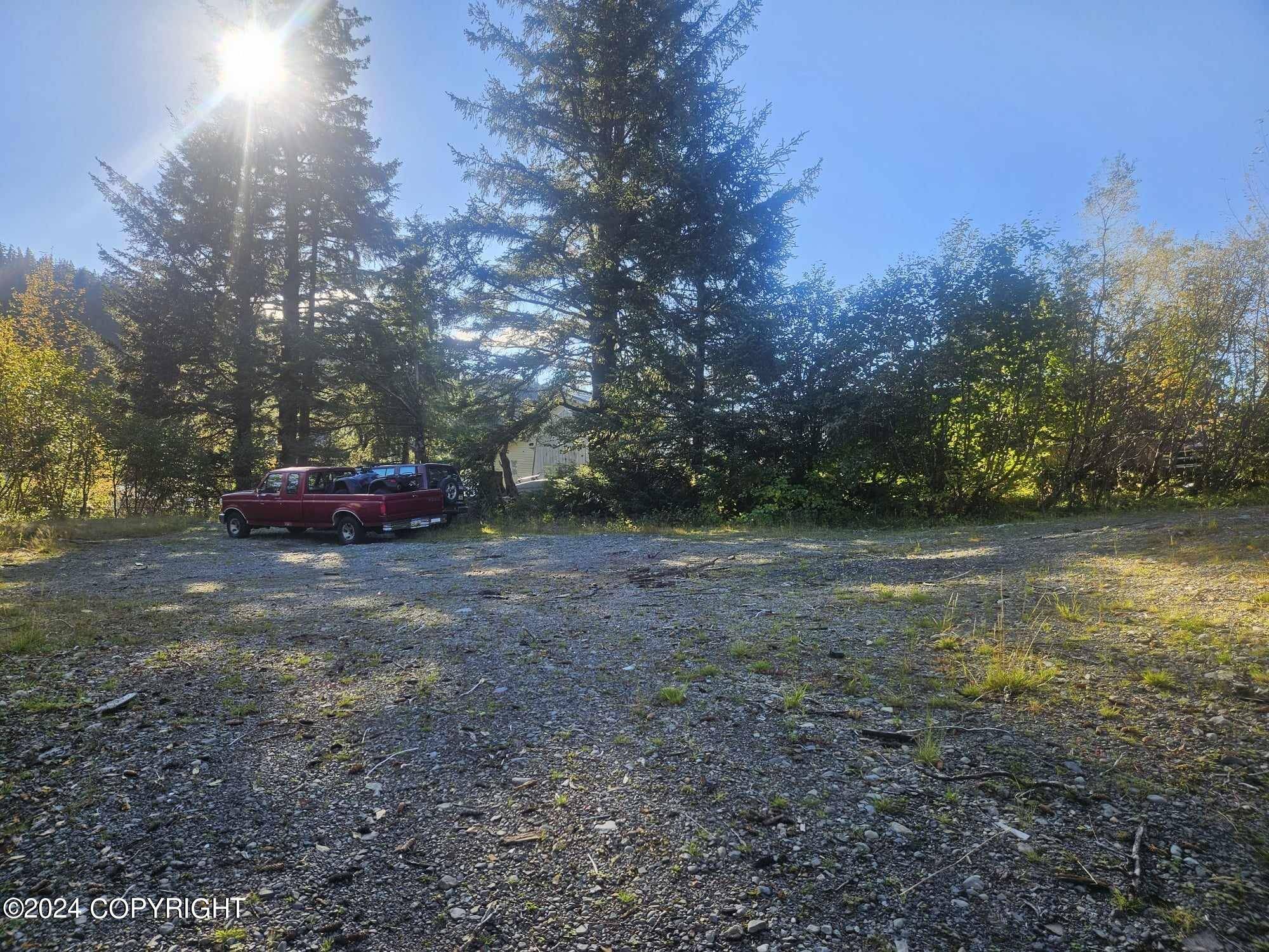 Cordova, AK 99574,828 Lake AVE