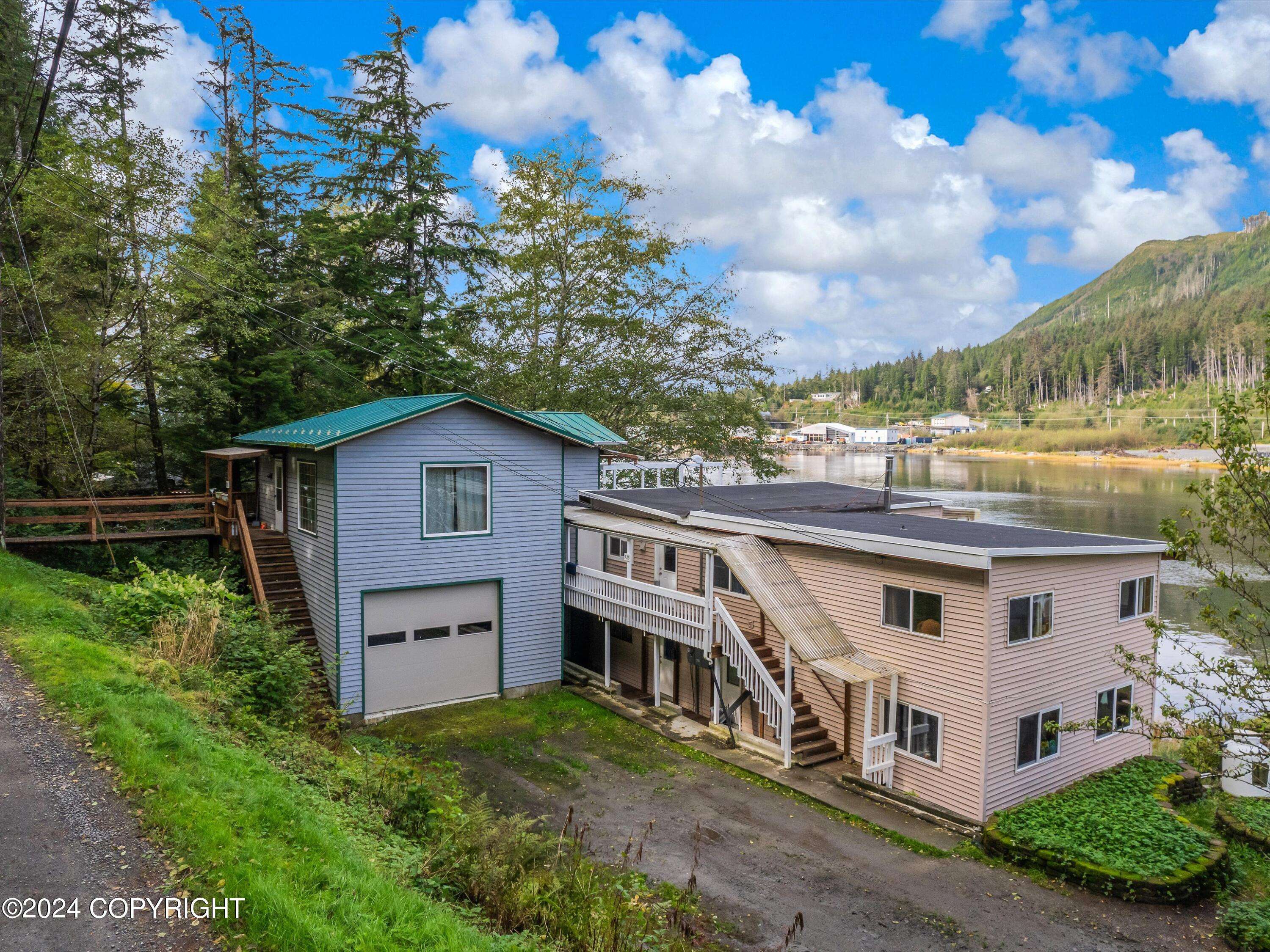 Ward Cove, AK 99928,733/735a/b N Sunset Drive