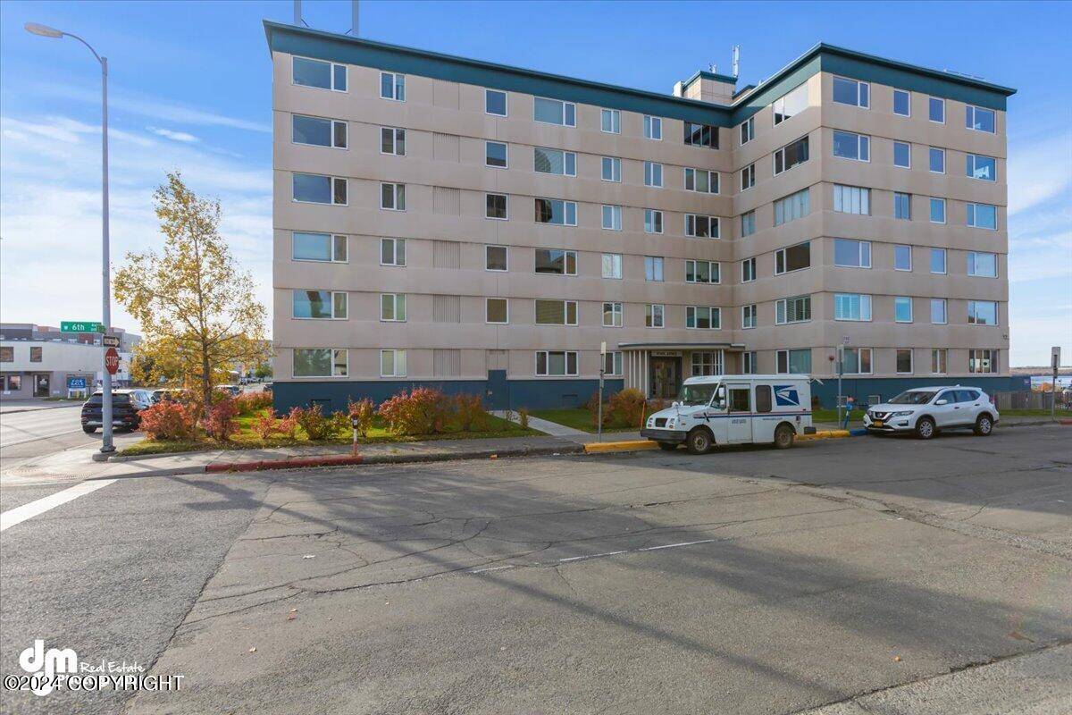 Anchorage, AK 99501,1110 W 6th AVE #102