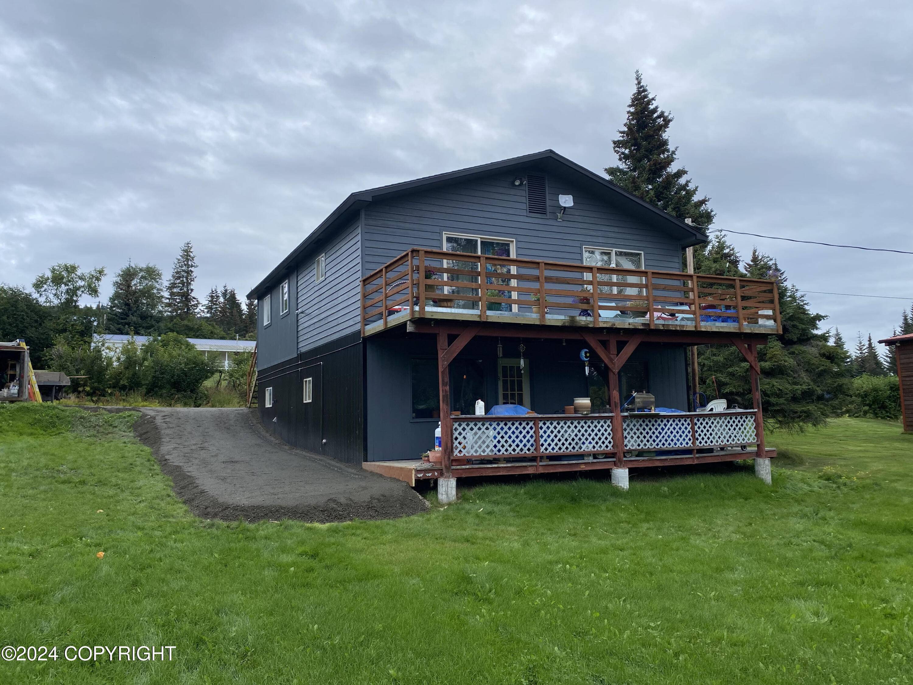 Homer, AK 99603,385 Lee DR