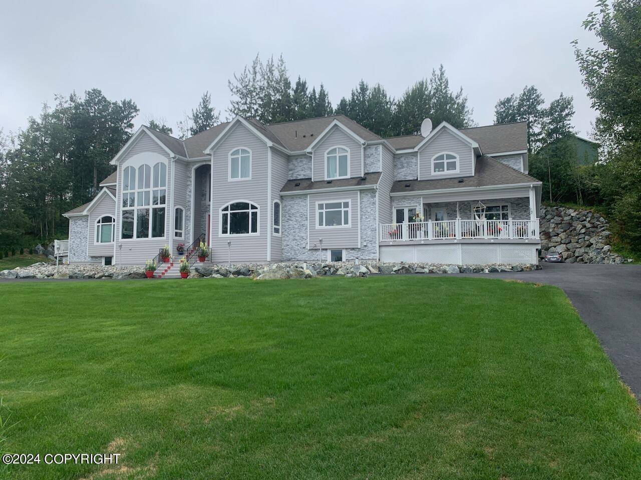 Anchorage, AK 99502,8100 Sky Mountain LN