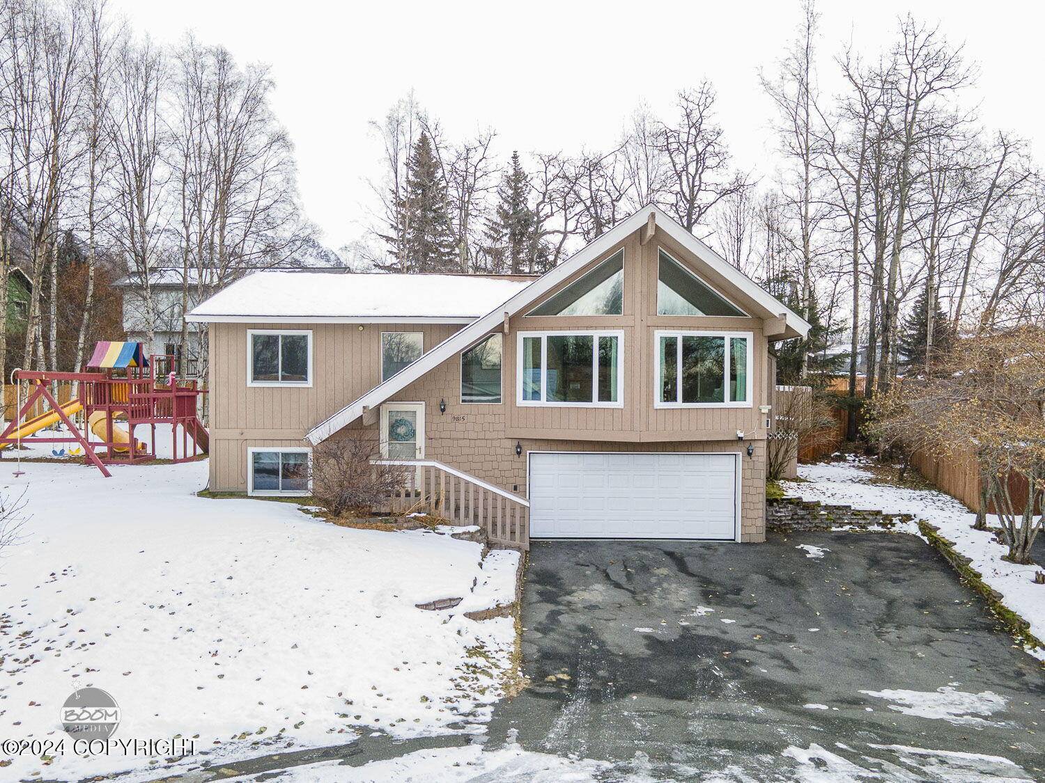 Eagle River, AK 99577,9815 St Lawrence CIR