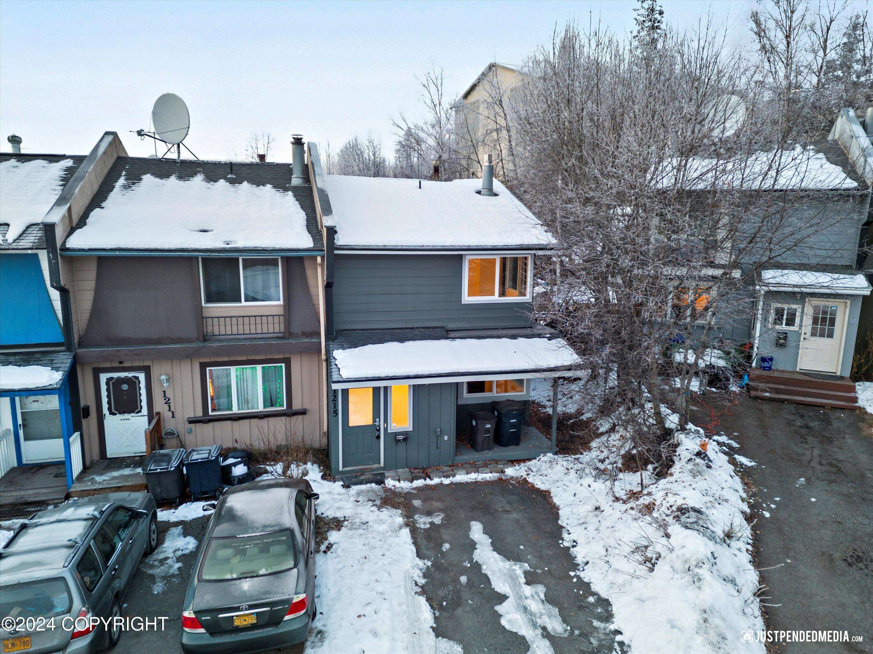 Anchorage, AK 99501,1215 Elegante LN