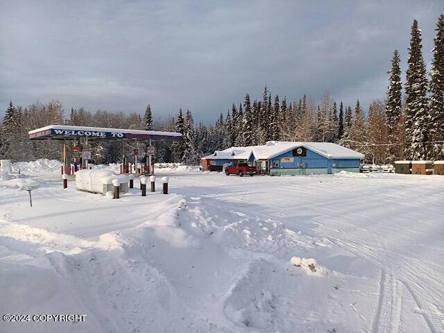 North Pole, AK 99705,1316 Badger RD