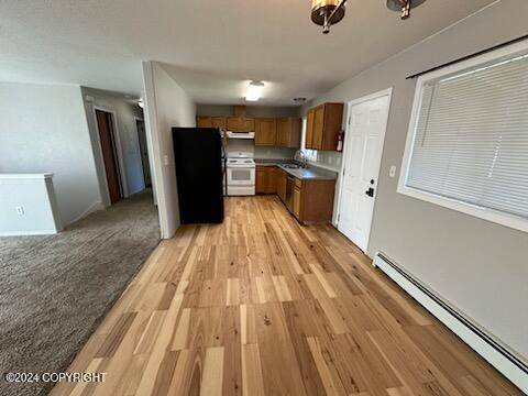 Anchorage, AK 99508,4521 Parsons AVE #2