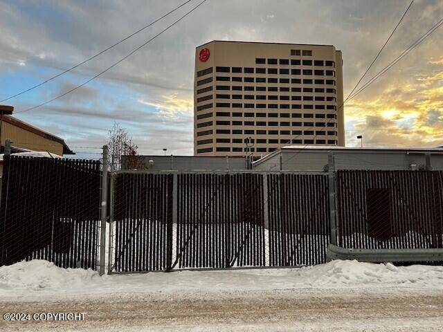 Anchorage, AK 99501,425 E 5th AVE