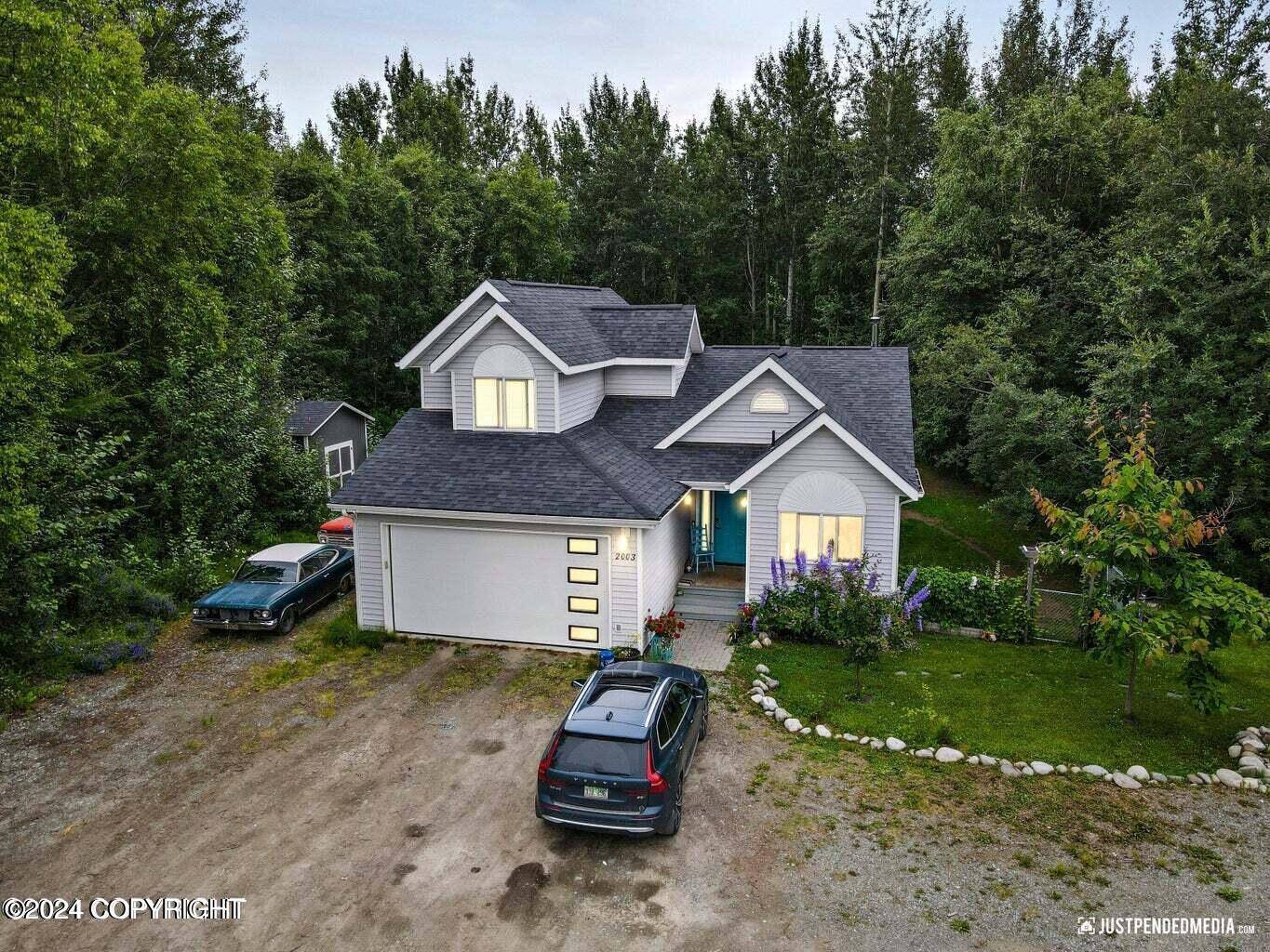 Palmer, AK 99645,2003 N Penny LN